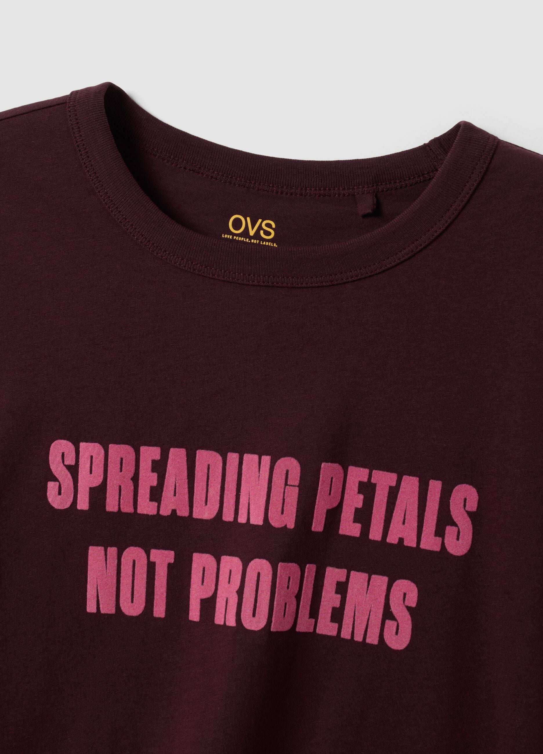 Red pure cotton T-shirt with front slogan, regular fit