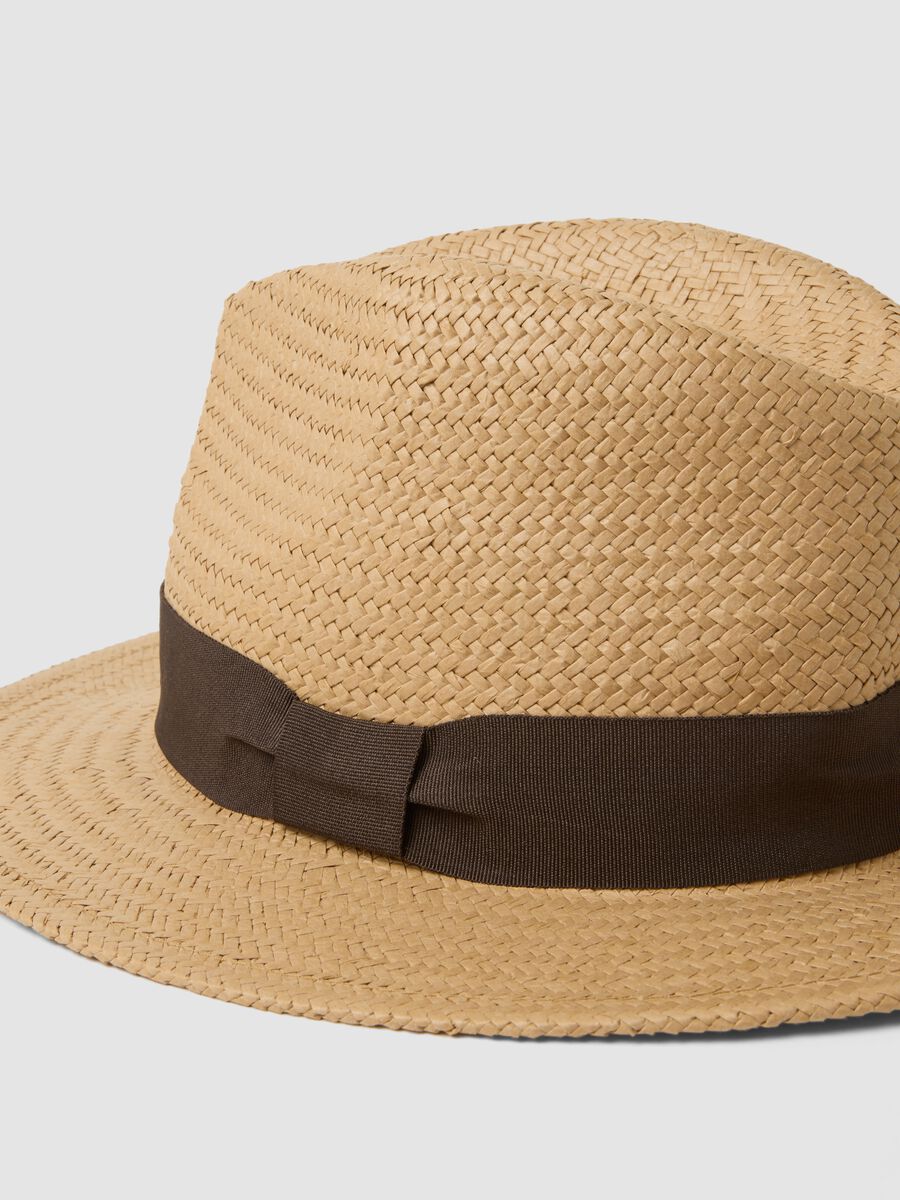 Beige hat in paper-blend fabric_3