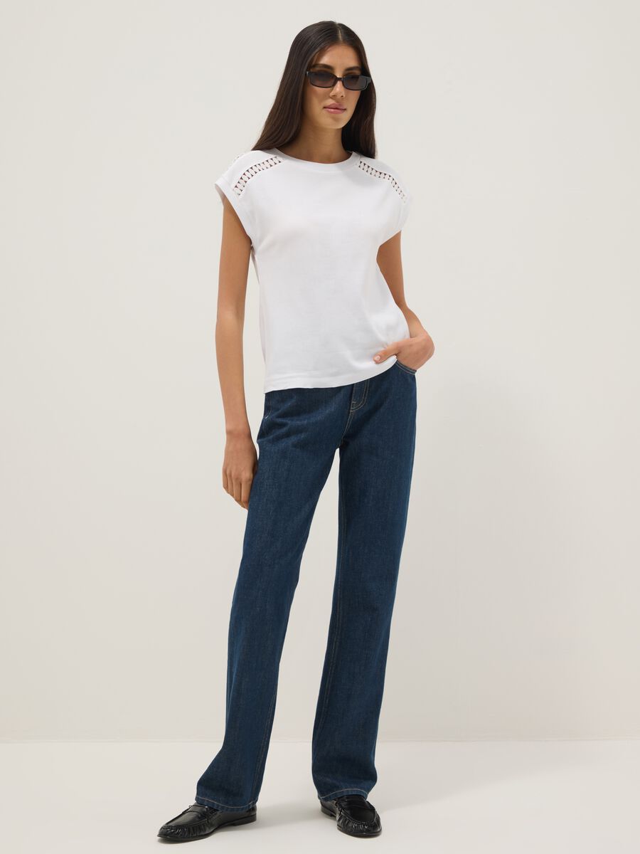 White pure cotton T-shirt with broderie inserts_2