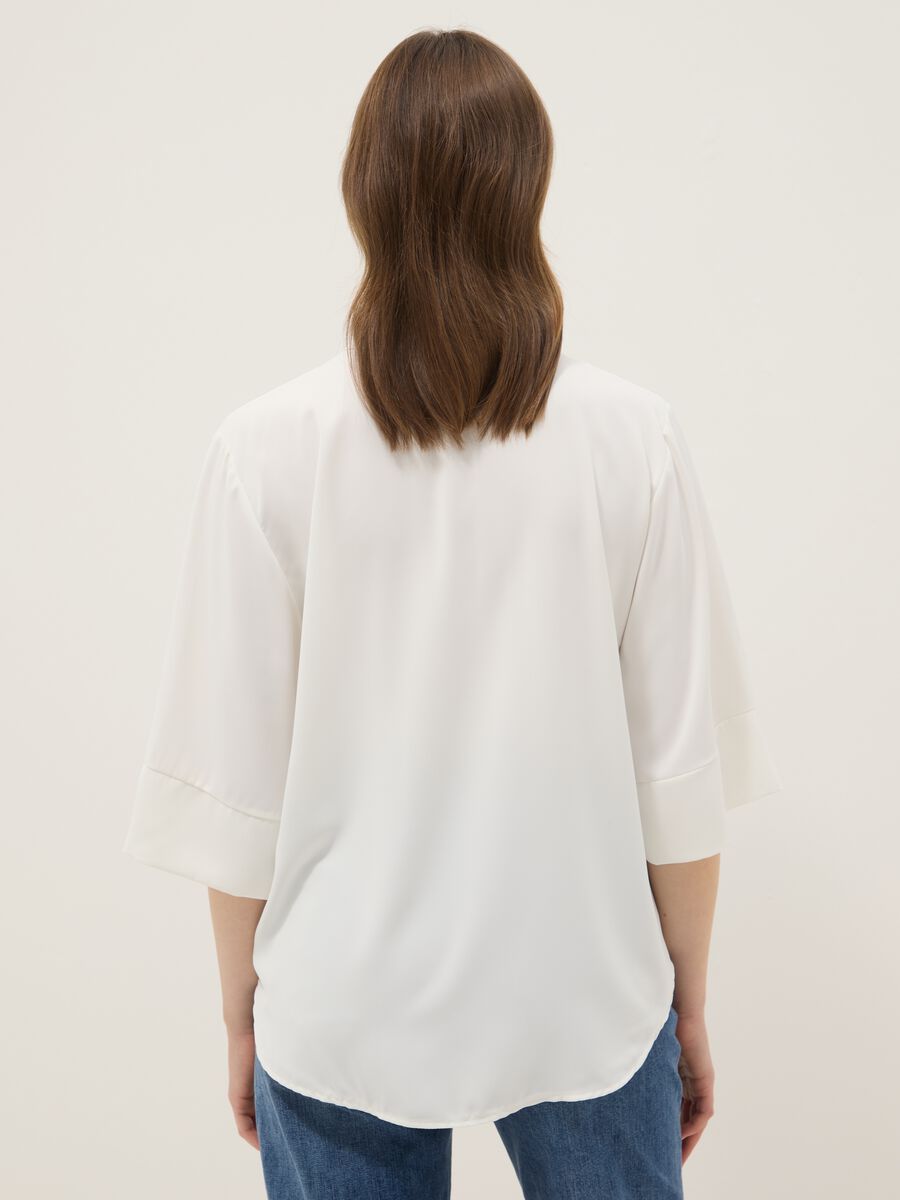 White long-sleeve regular-fit shirt with band collar_2