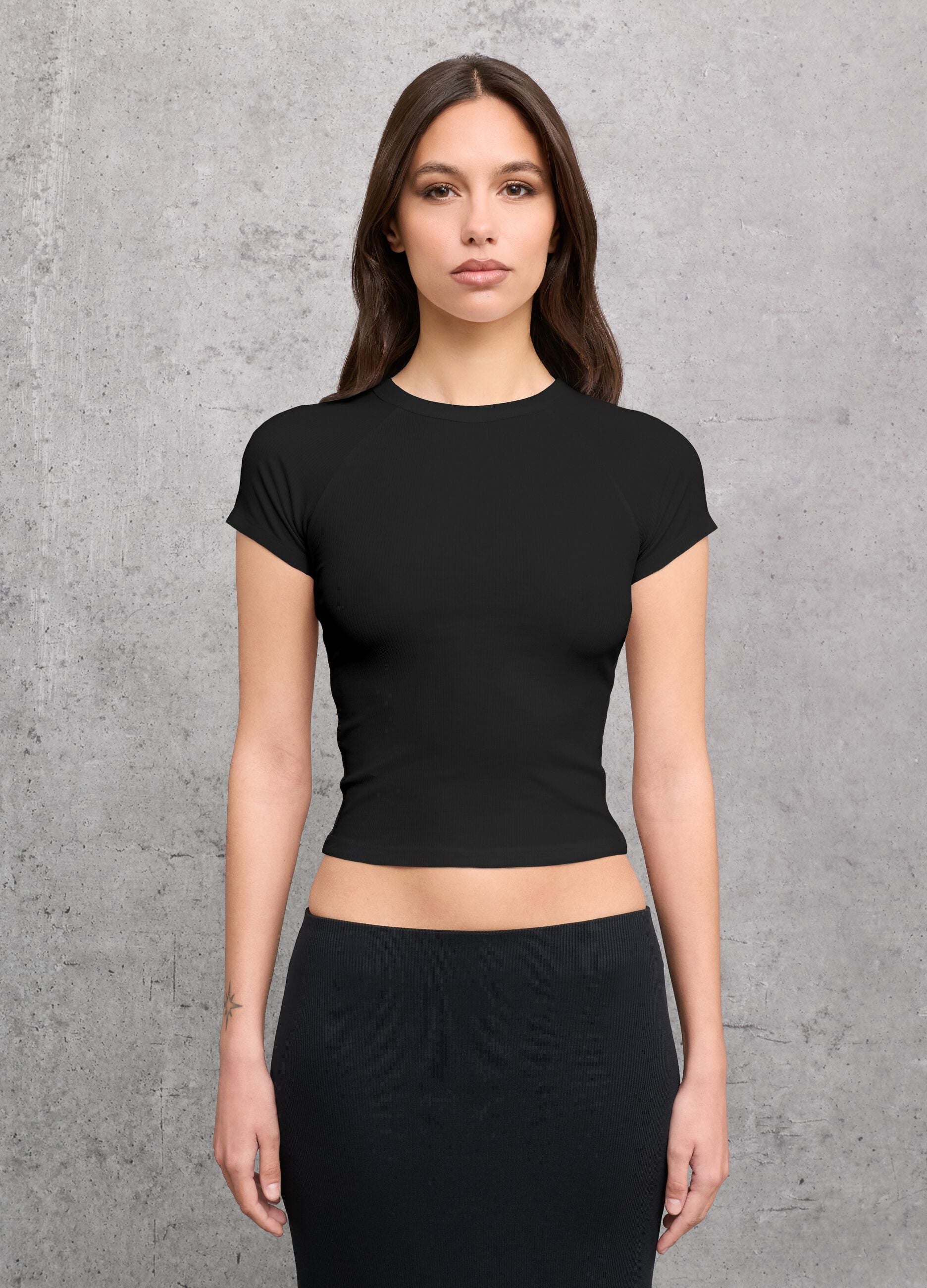 Ribbed Perfect Black T-shirt