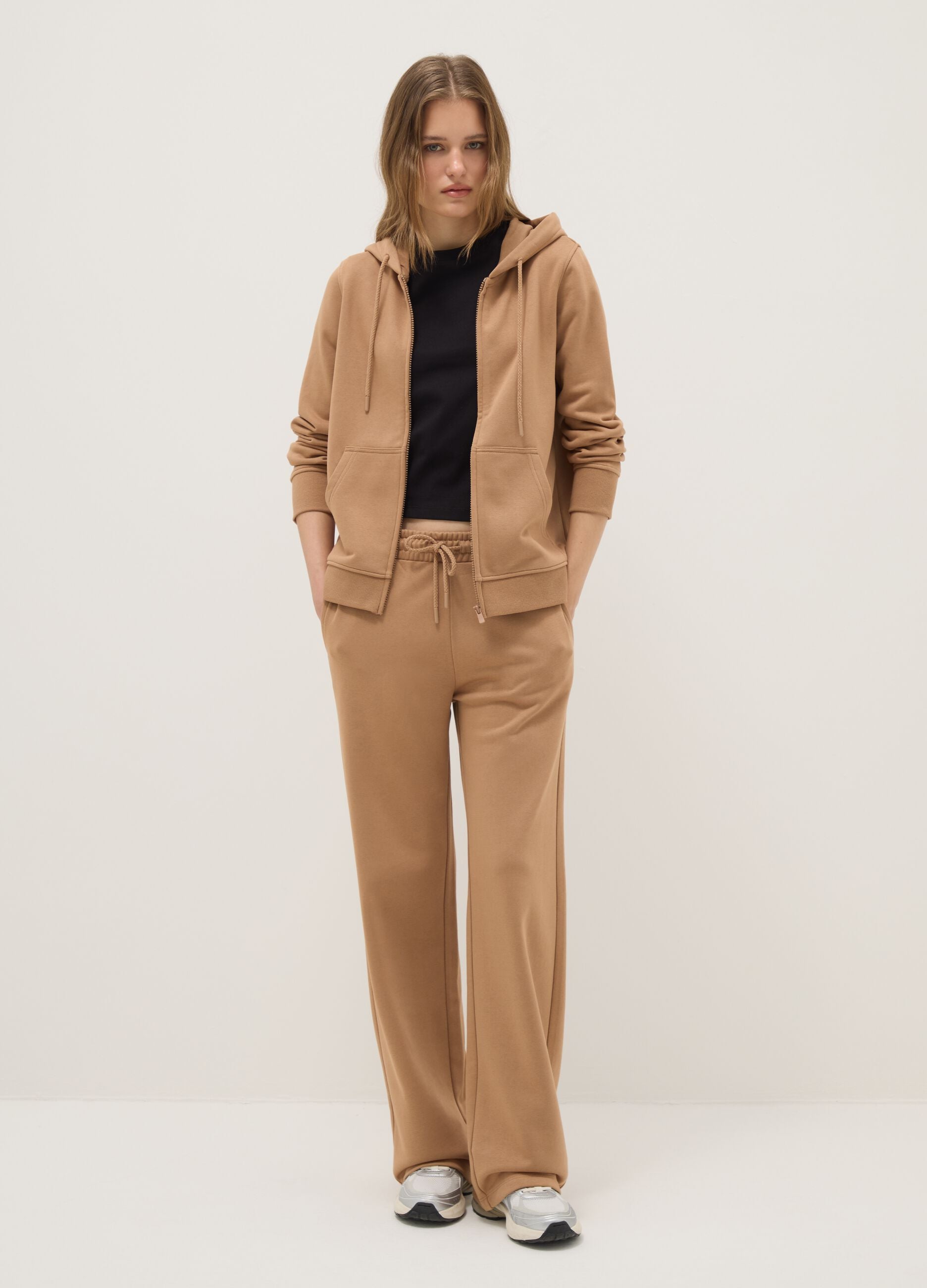 Brown cotton blend regular fit trousers