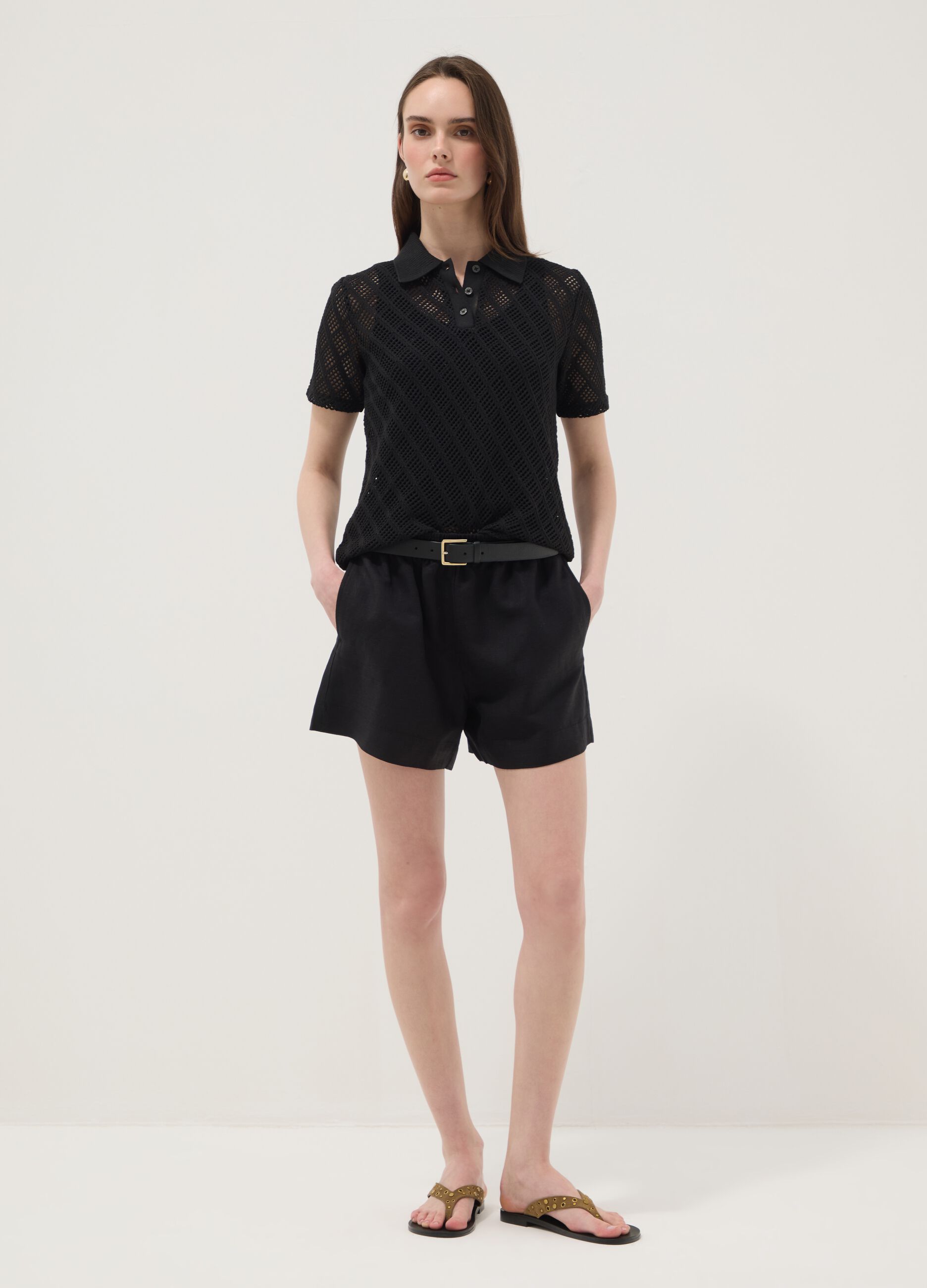 Black linen-viscose blend shorts with elasticated waist, regular fit