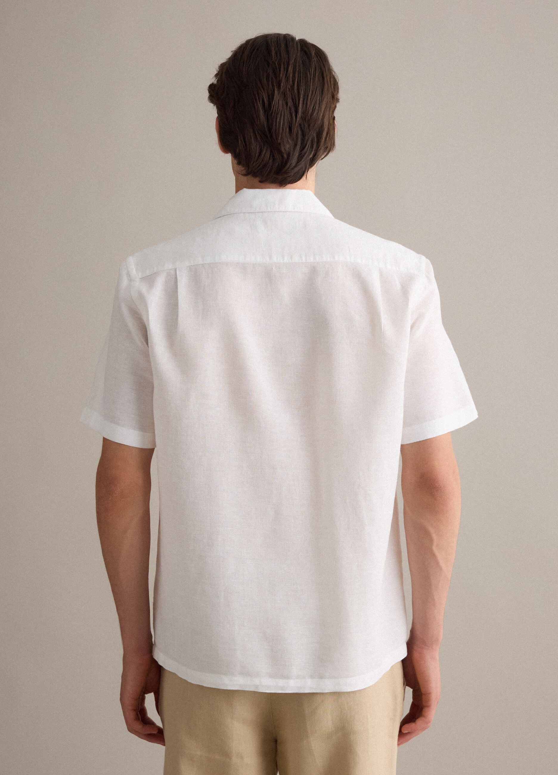 White linen-cotton blend shirt with bowling collar, regular fit