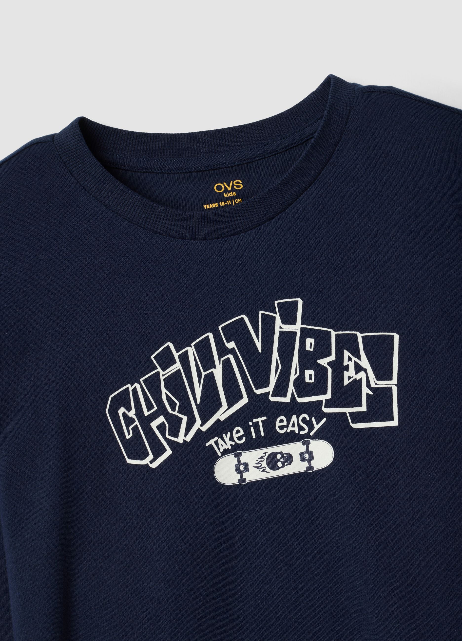 Blue pyjamas in 100% organic cotton with crew neck and print for boys