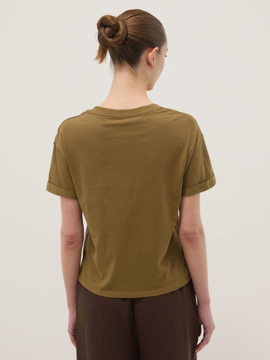 T-shirt in puro cotone verde relaxed fit con collo a V_3