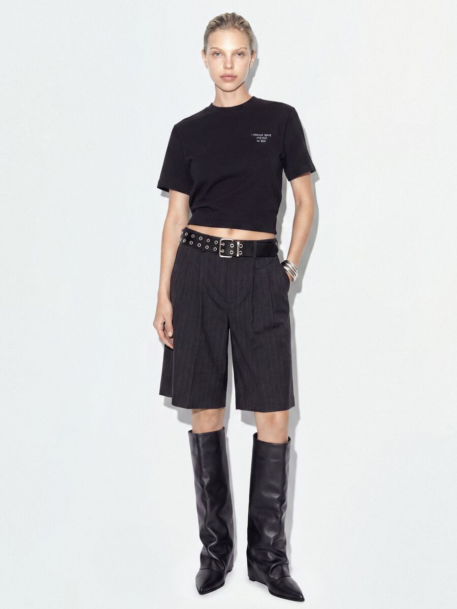 Black relaxed-fit pure cotton T-shirt with embroidered slogan_2