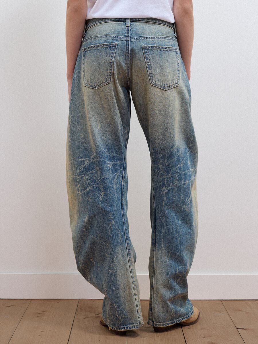 Jeans azzurro in puro cotone dal fit loose_2