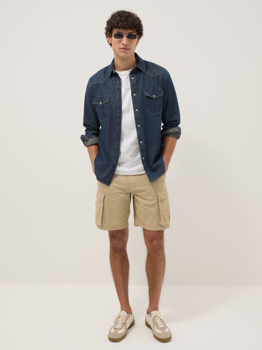 Beige pure cotton cargo shorts, regular fit_0