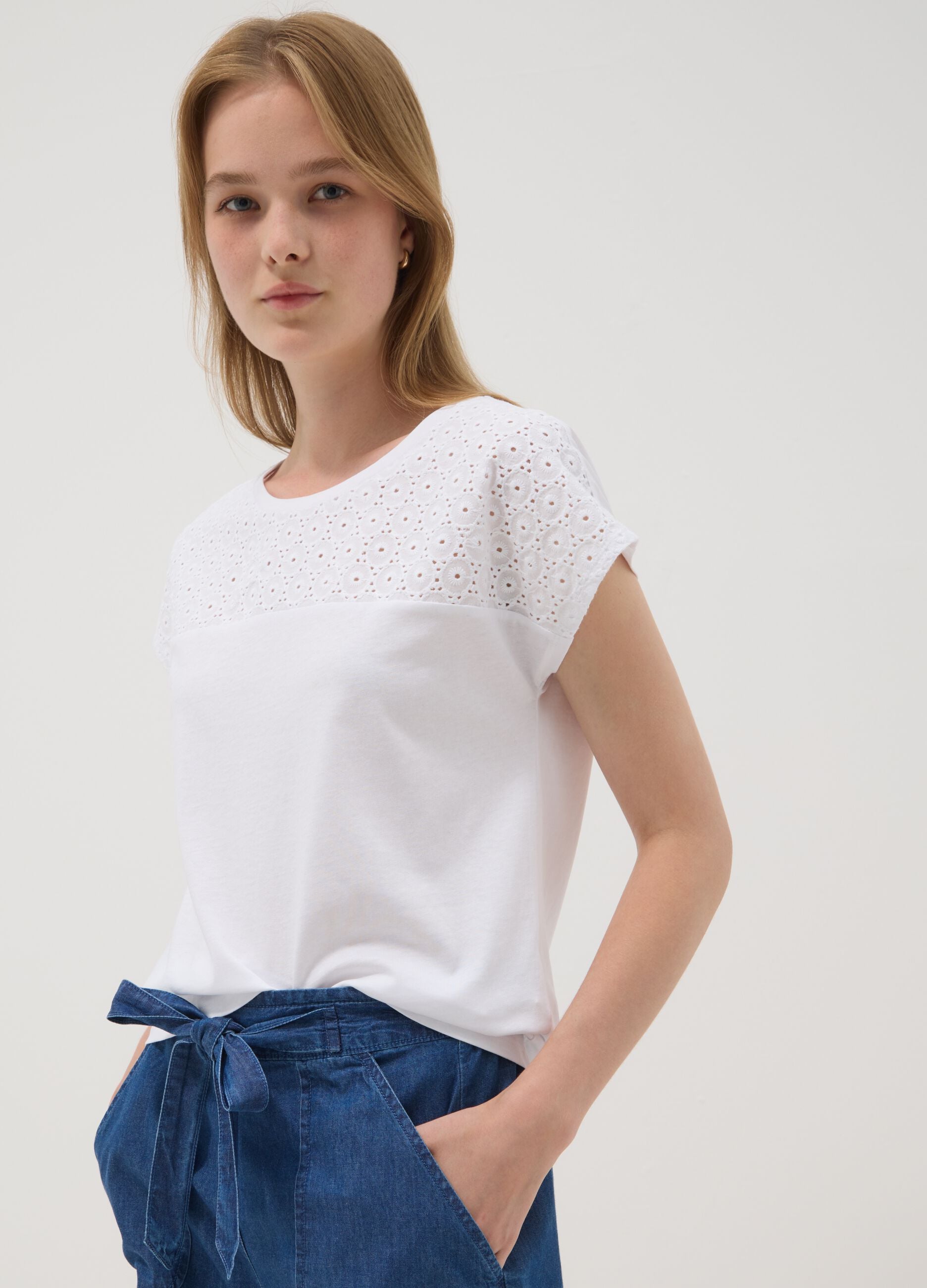 White pure cotton T-shirt with broderie anglaise detail, regular fit