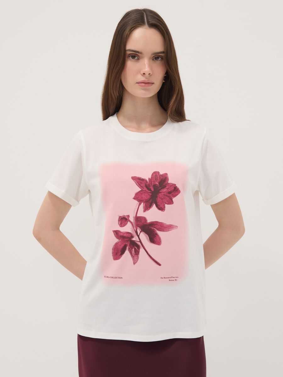 White pure cotton crew-neck T-shirt with floral print, regular fit_0