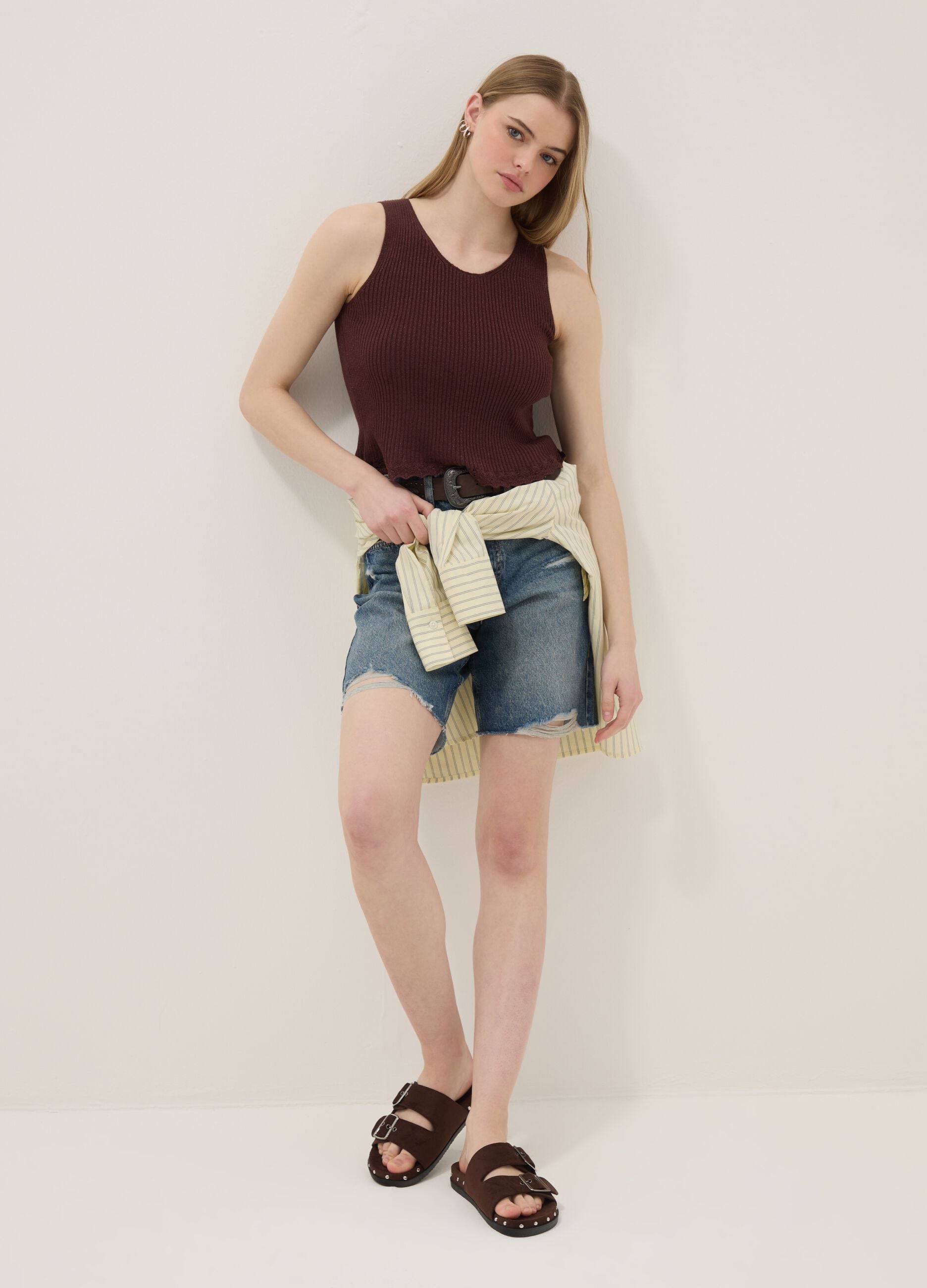 Brown fitted viscose-blend top