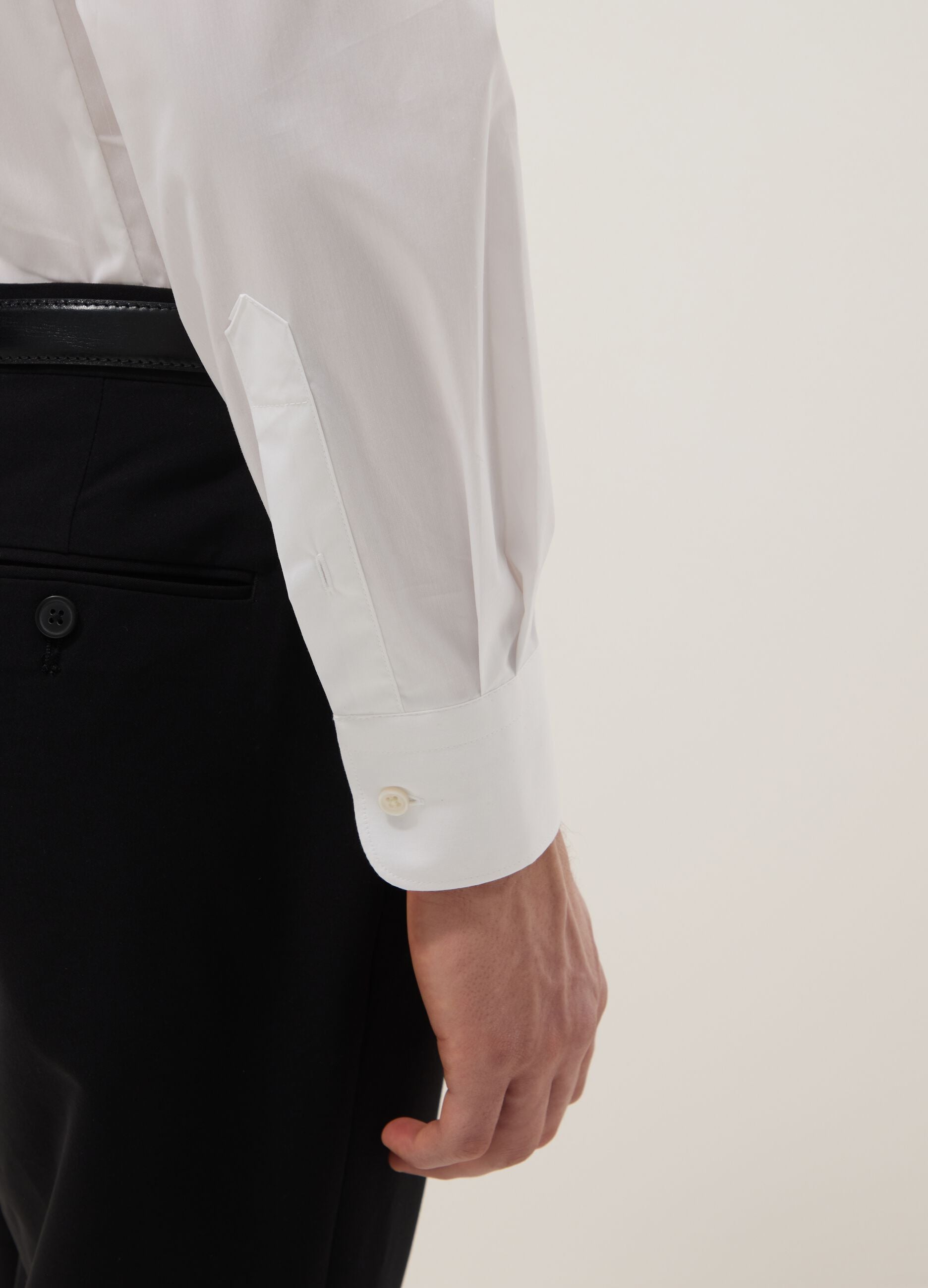 White stretch cotton slim fit shirt with classic collar