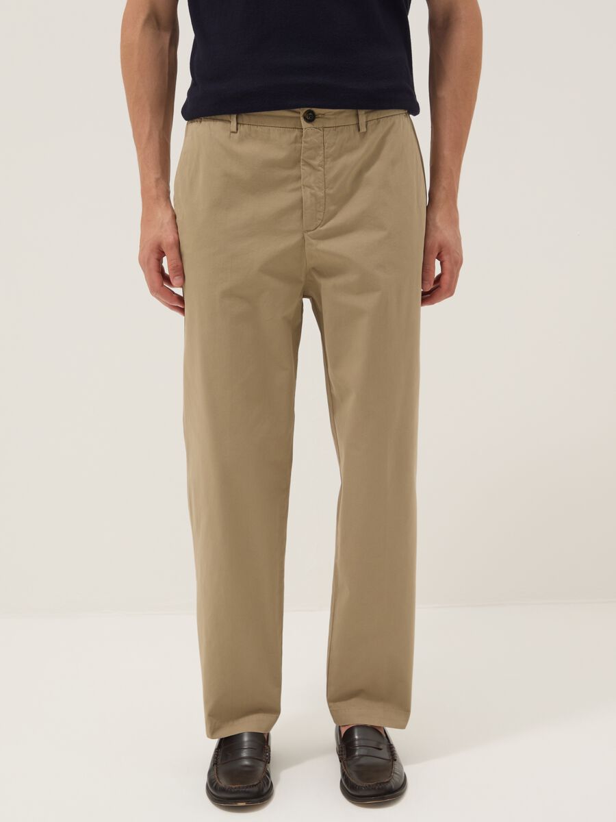 Pantaloni chino beige in puro cotone carrot fit_2