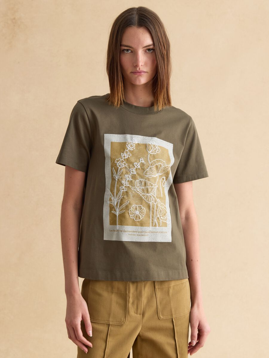 Green pure cotton regular fit T-shirt with floral print_0