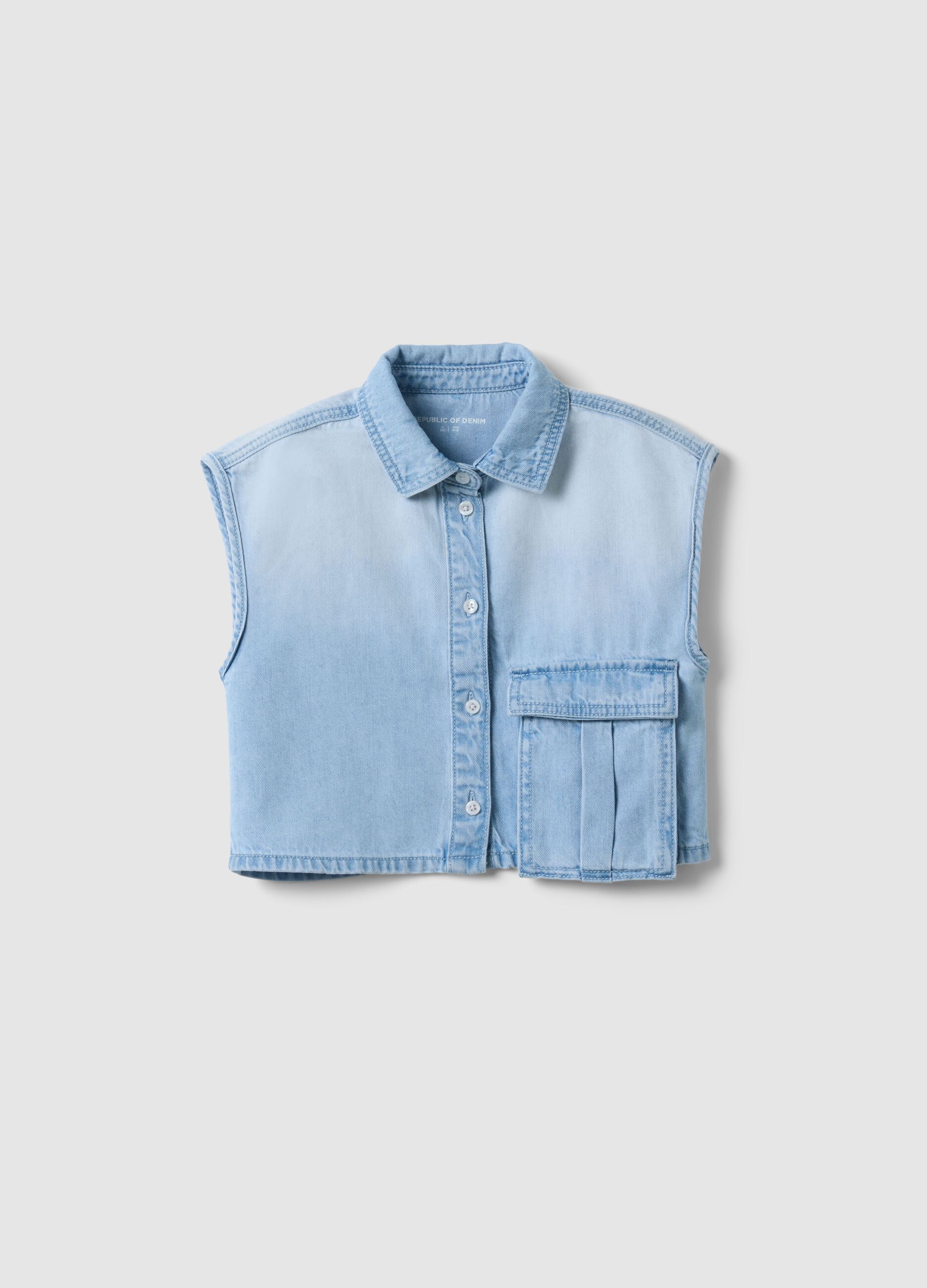 Girl's regular fit blue denim cotton blend crop shirt