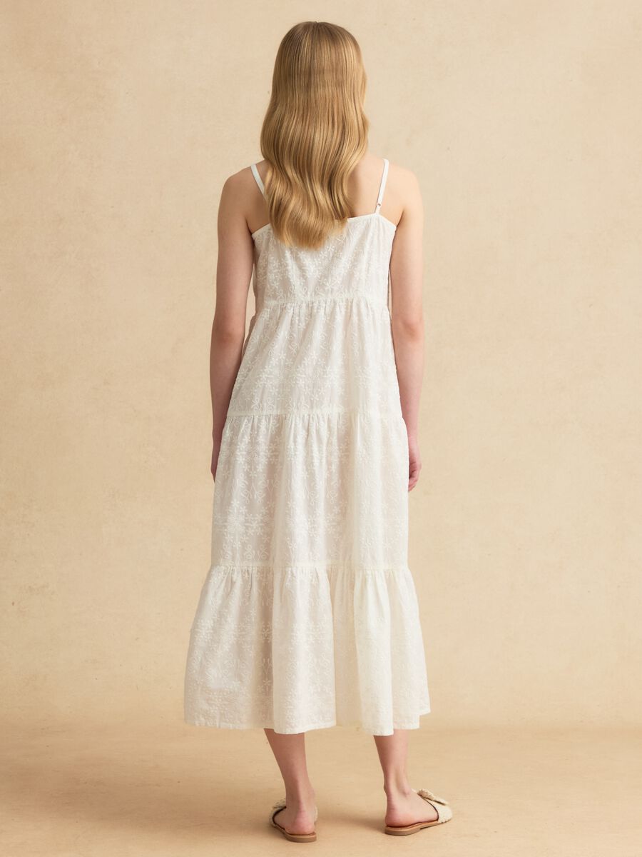 White pure cotton midi dress with embroidery_2