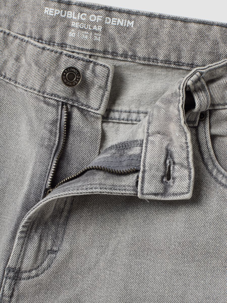 Grey denim jeans in cotton and viscose blend, regular fit_1