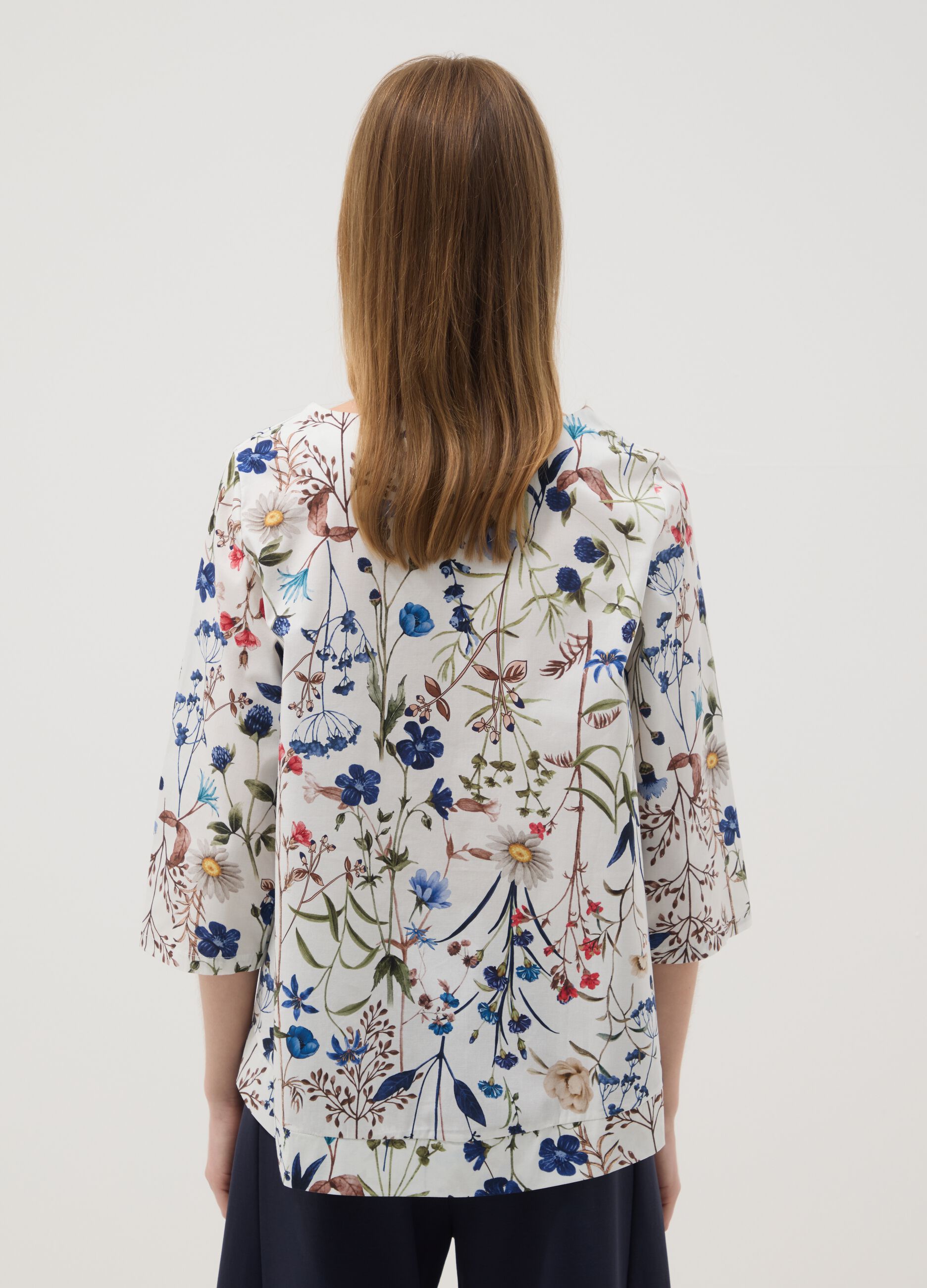 White stretch-cotton blouse with floral print