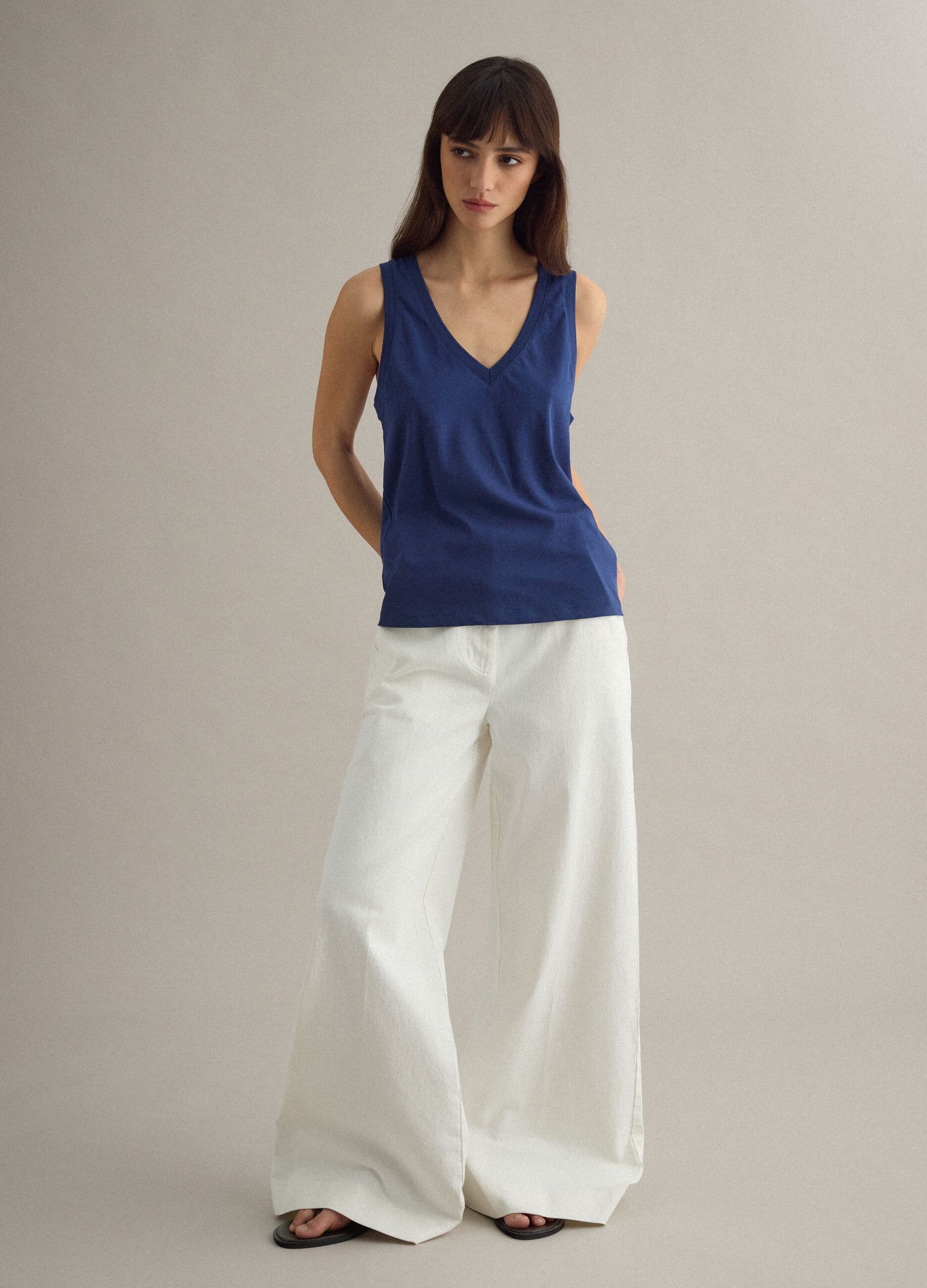 Blue cotton blend regular fit V-neck tank top