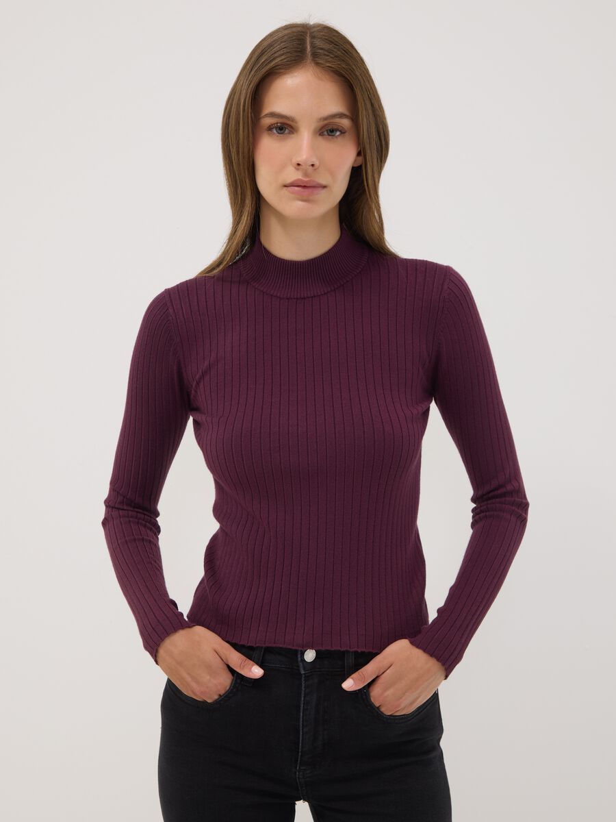 Purple ribbed viscose-blend top with high neck_0