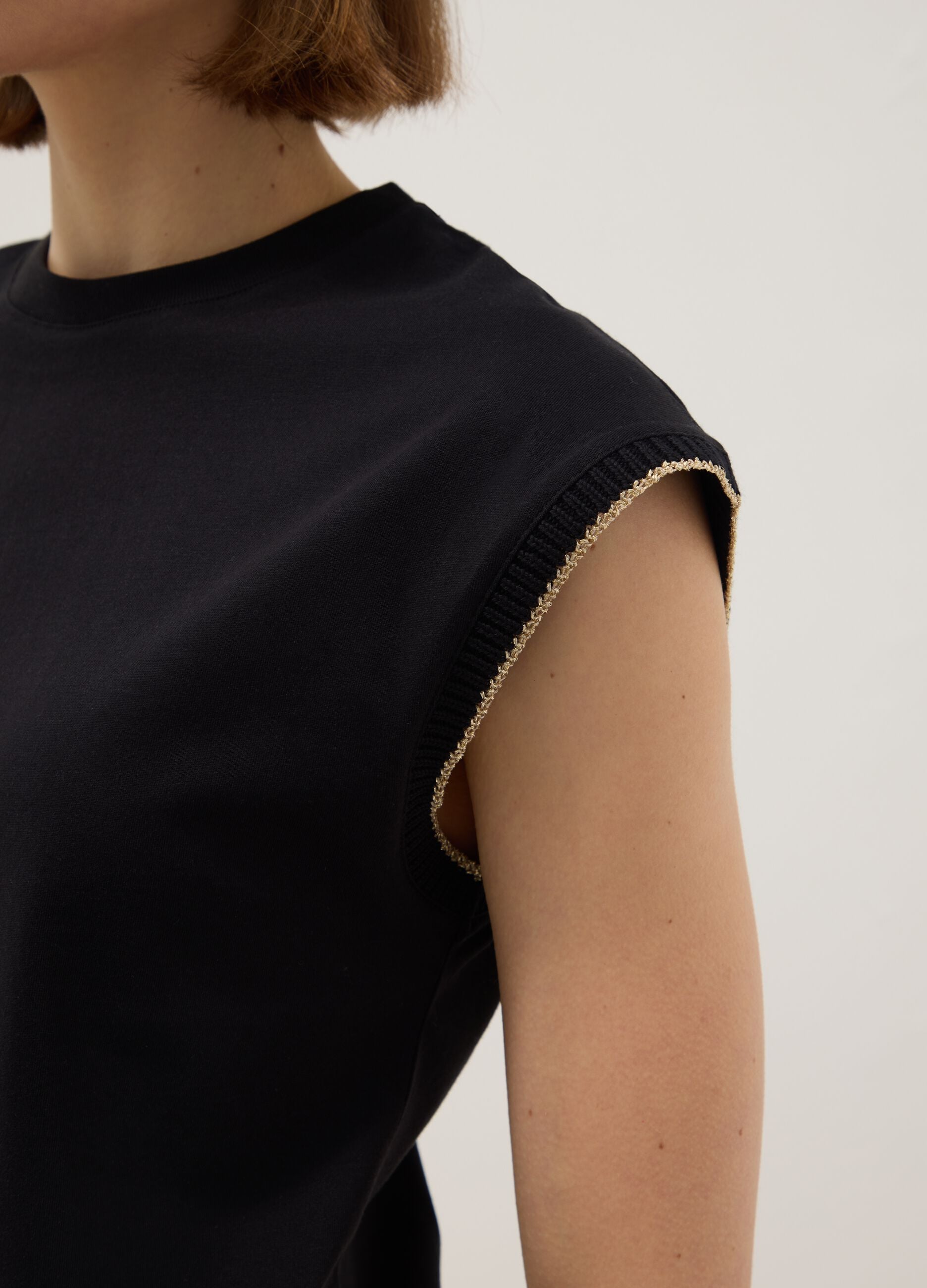 Black sleeveless pure cotton T-shirt, regular fit
