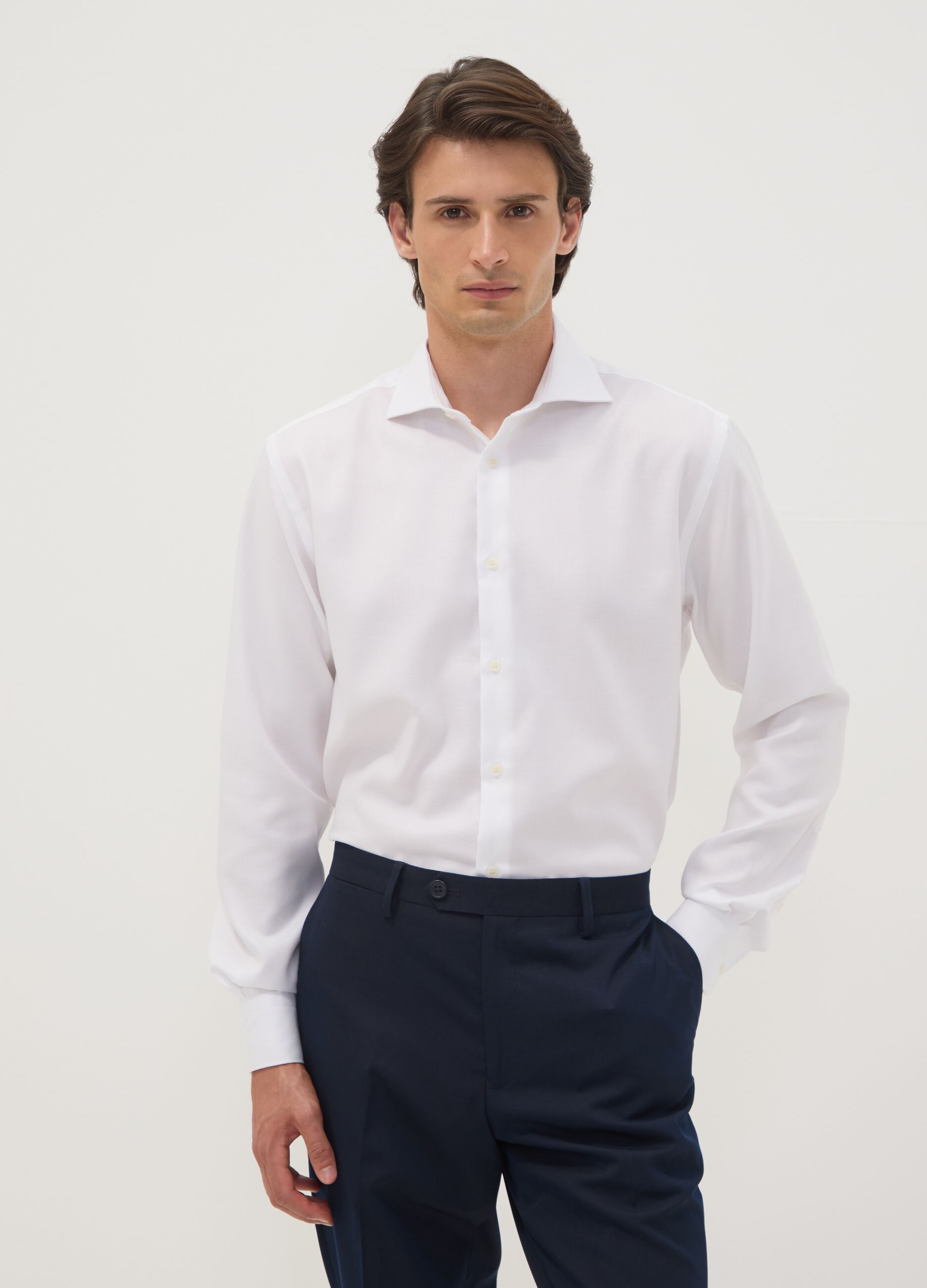 White regular-fit pure cotton shirt with cutaway collar