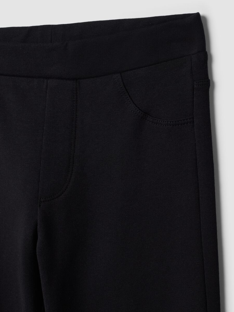 Pantaloni neri in cotone organico elasticizzato slim fit per ragazza_2