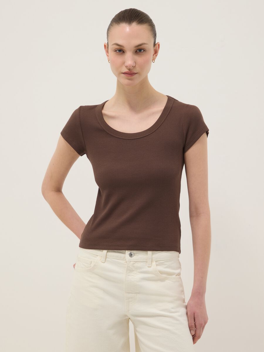 Brown fitted short sleeve cotton stretch T-shirt_0