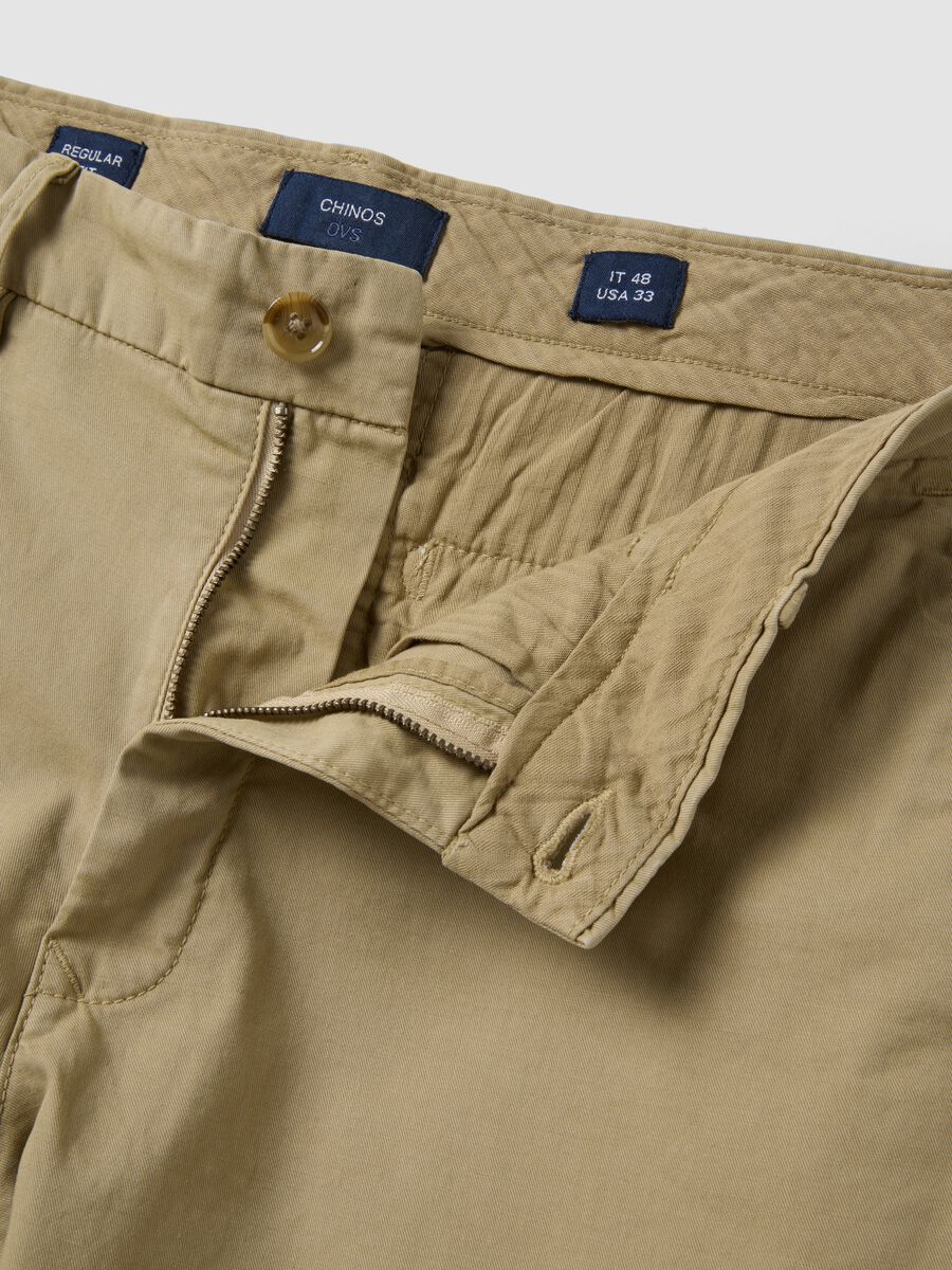 Beige stretch-cotton regular-fit chino trousers_5