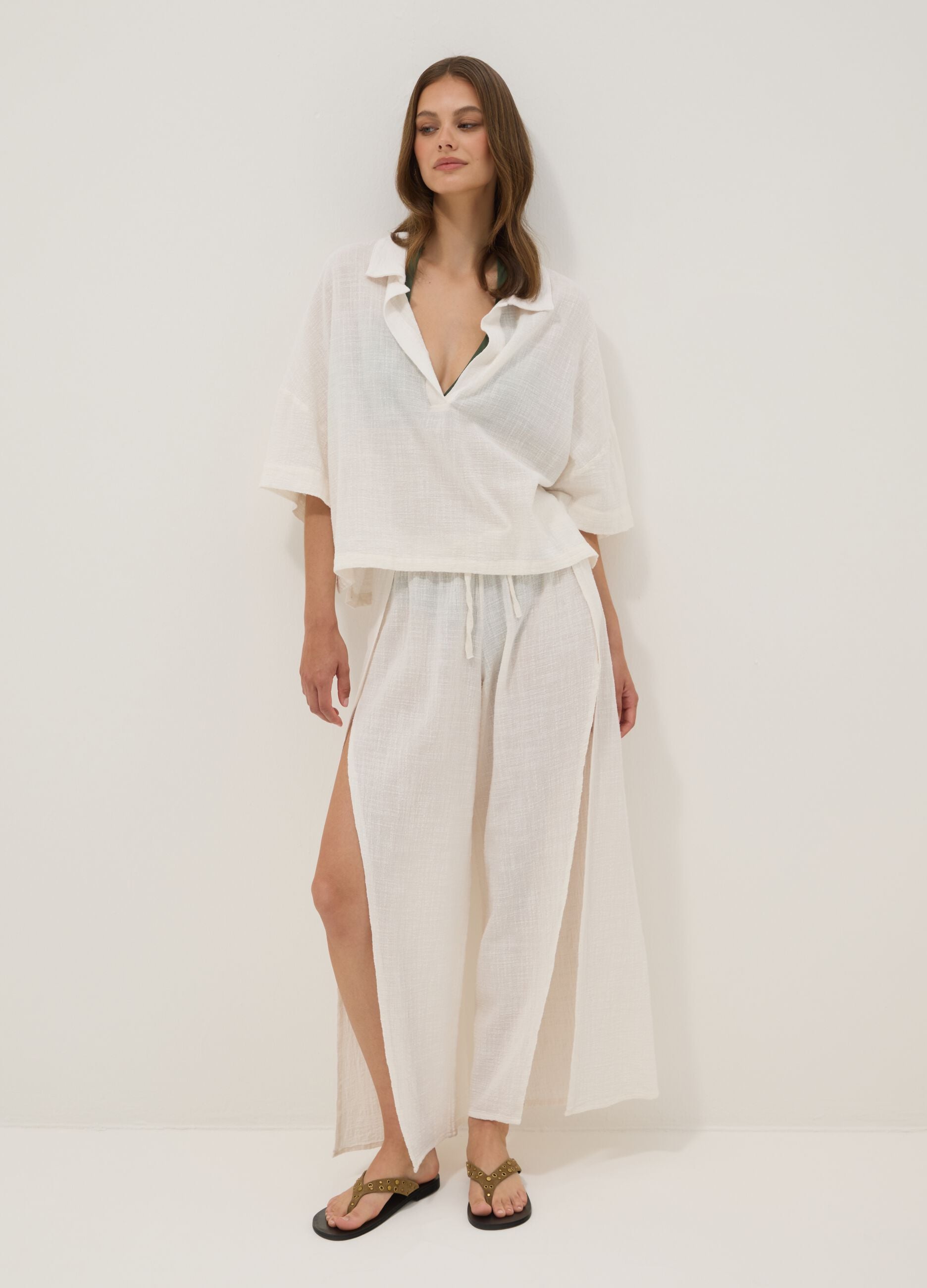 Short white pure cotton kaftan with V-neck