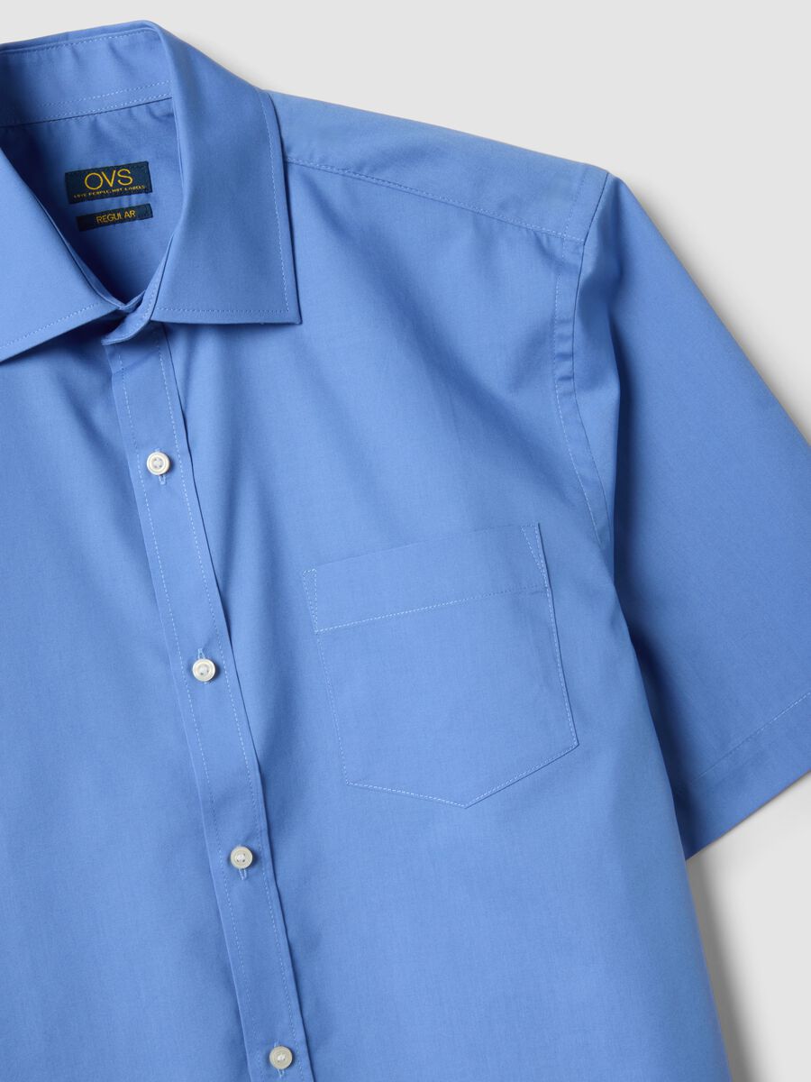 Light blue short-sleeved shirt with classic collar_5