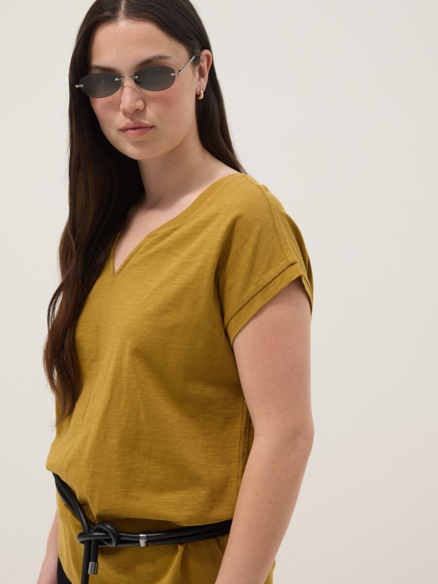 Yellow pure cotton regular fit V-neck T-shirt_0