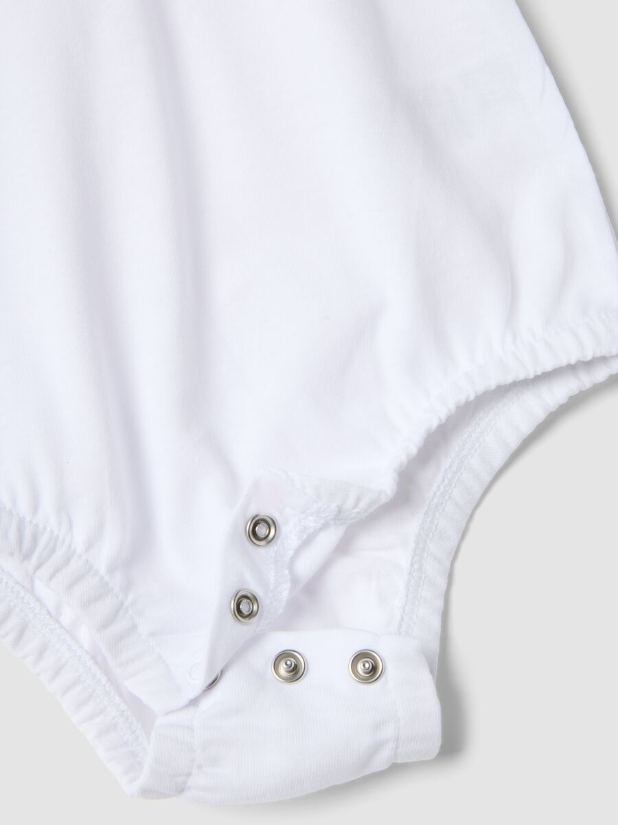 Body bianco in cotone organico con colletto arricciato_2
