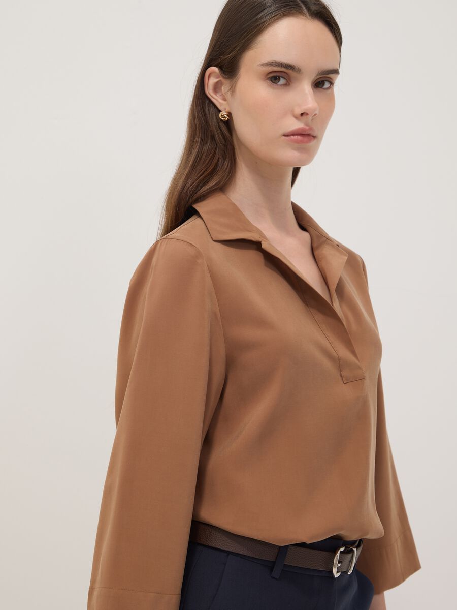 Beige viscose-blend shirt with classic collar_0
