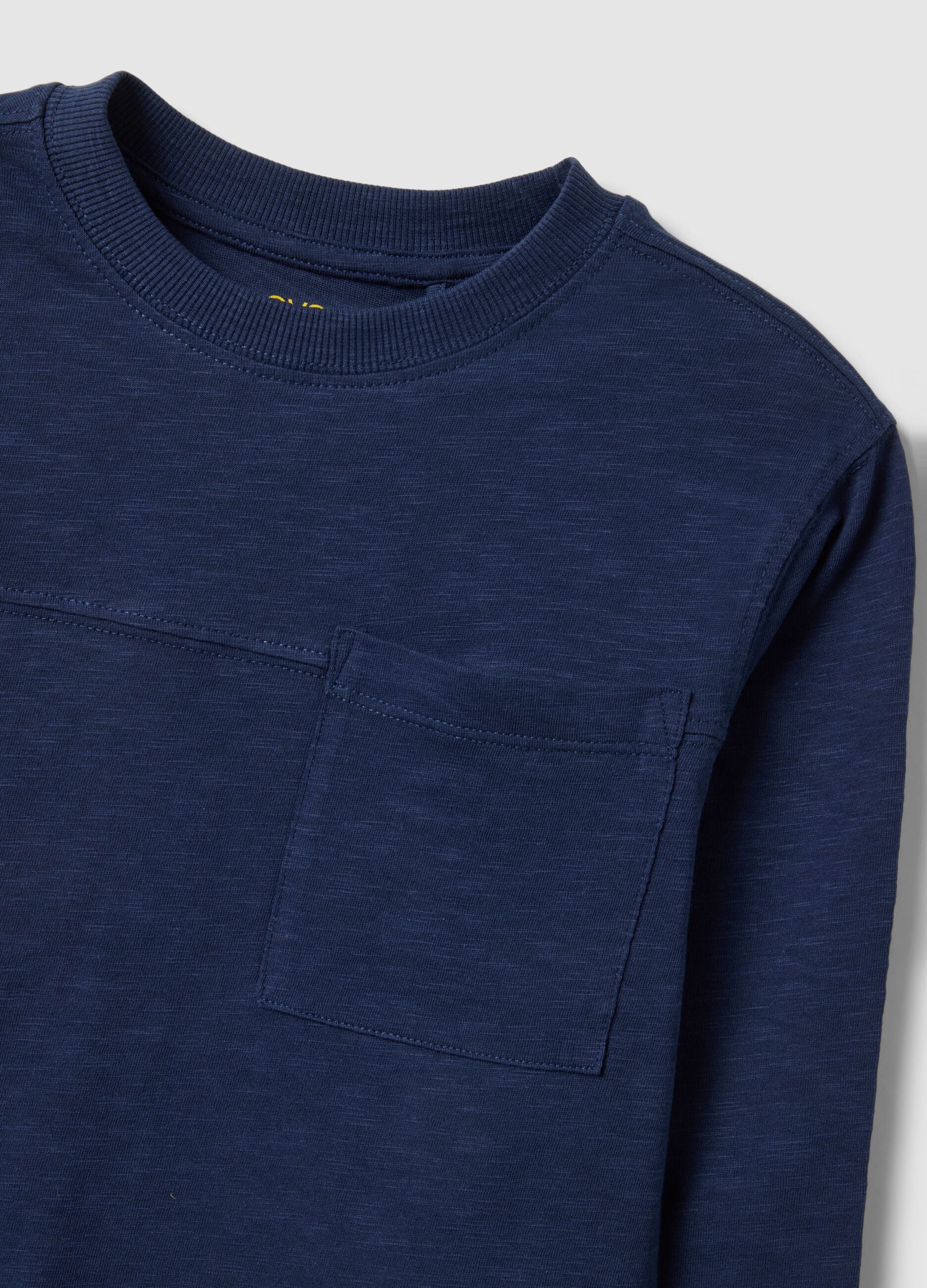 Boys&rsquo; blue pure cotton T-shirt with chest pocket, oversized fit
