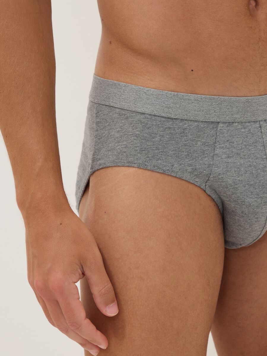 3-pack of grey organic cotton briefs_3