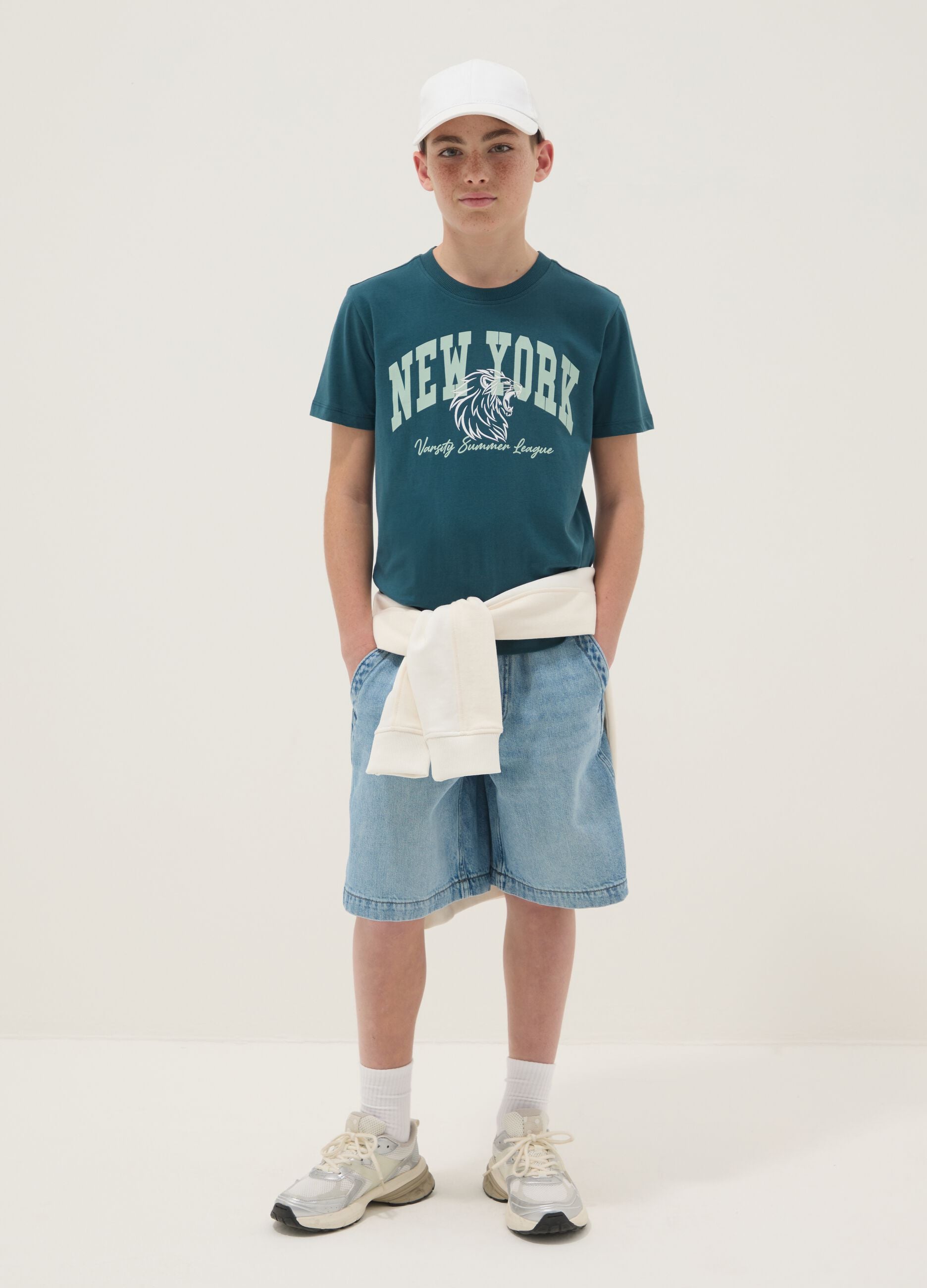 Boys&rsquo; blue denim shorts in cotton blend, straight fit
