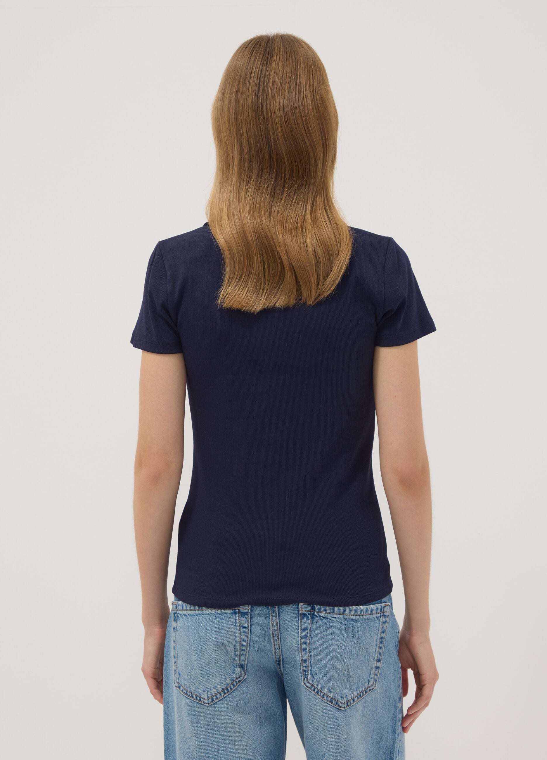 Blue stretch cotton polo shirt with open V-neck, regular fit