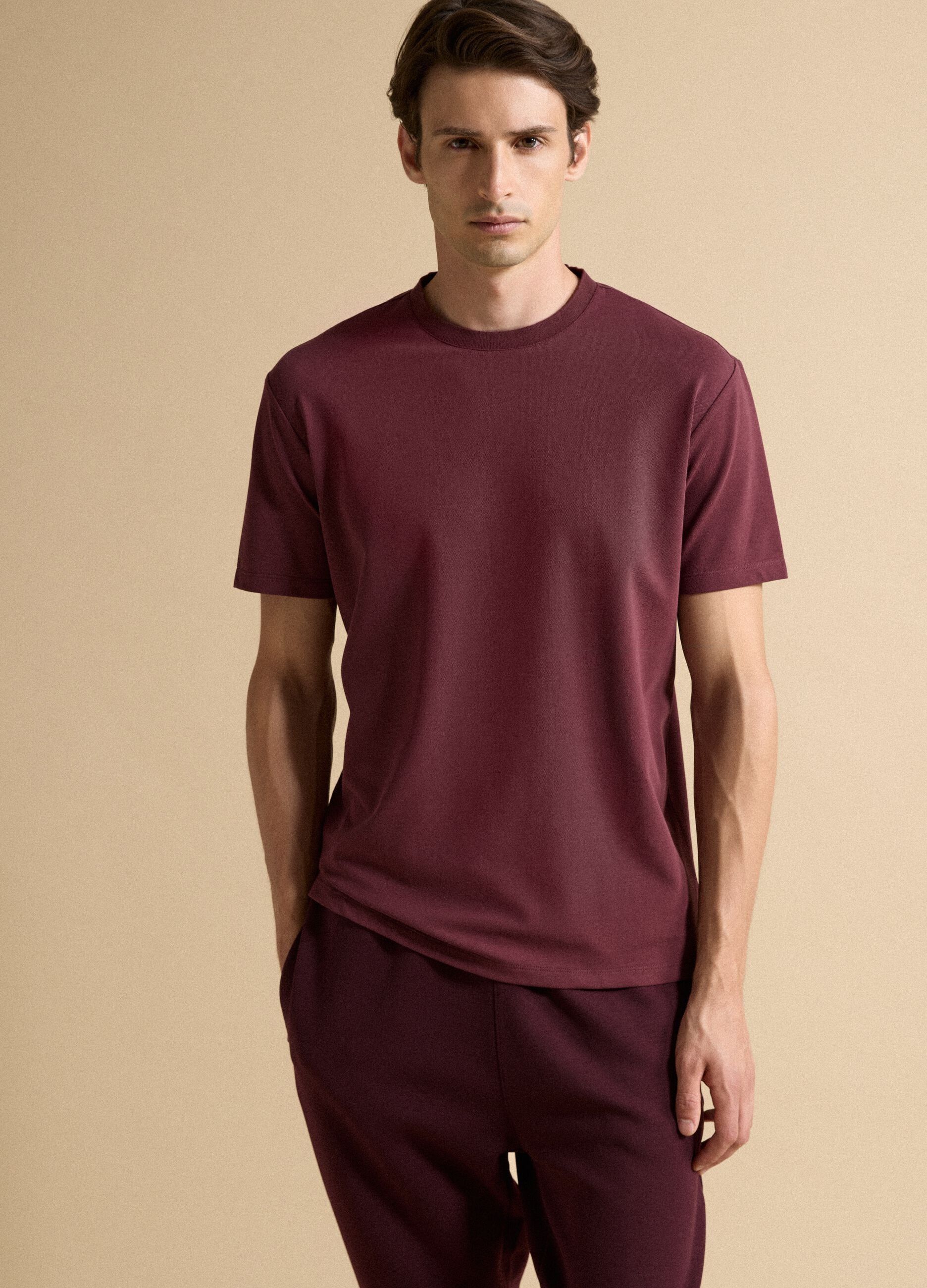 Red regular-fit stretch piqu&eacute; cotton-blend T-shirt with Easy Dry