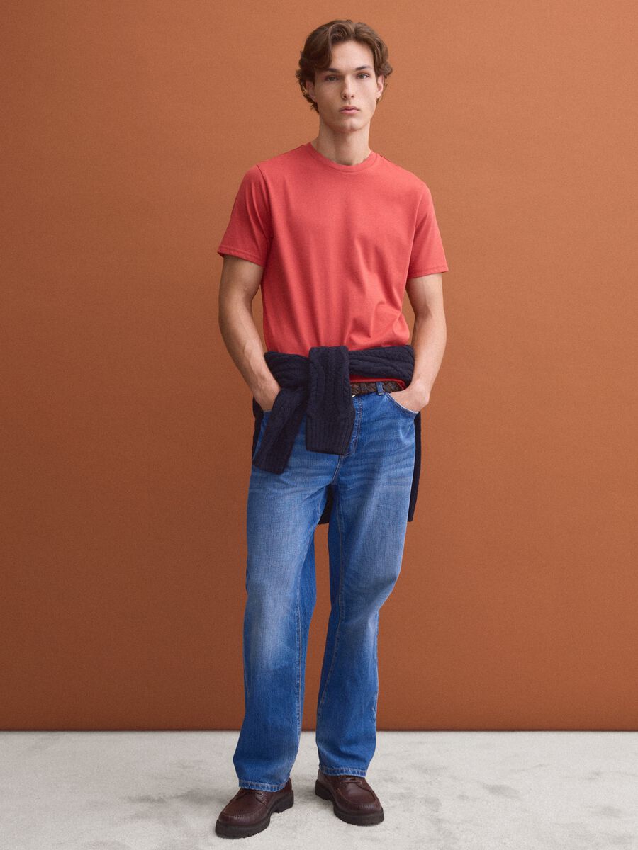 Red Supima cotton crew-neck T-shirt, regular fit_2