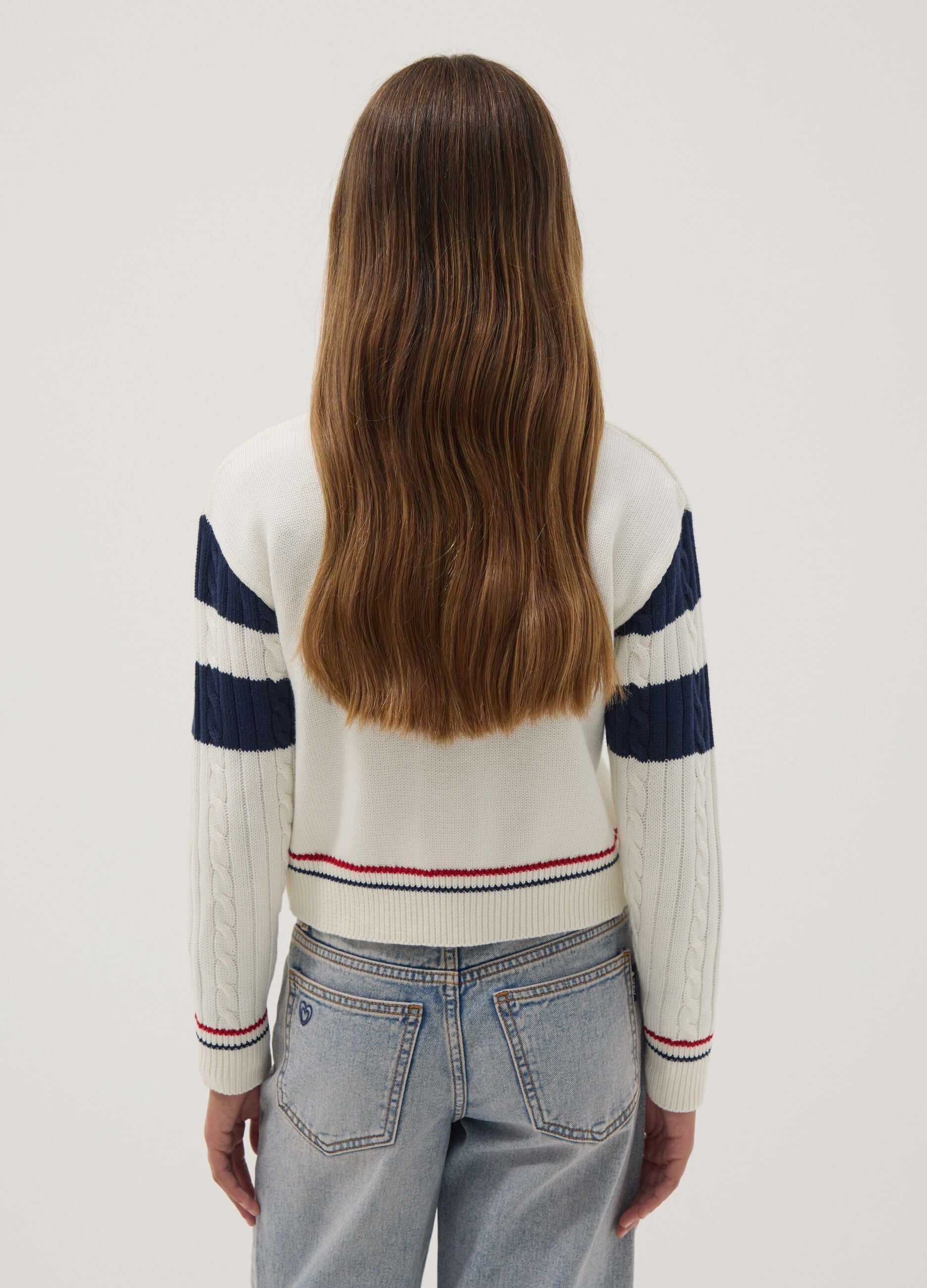 White cotton-blend cardigan with deep V-neck and heart embroidery