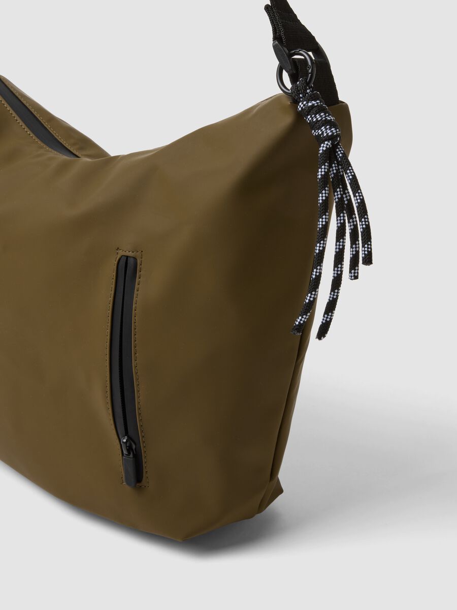 Green shoulder bag with adjustable strap_1