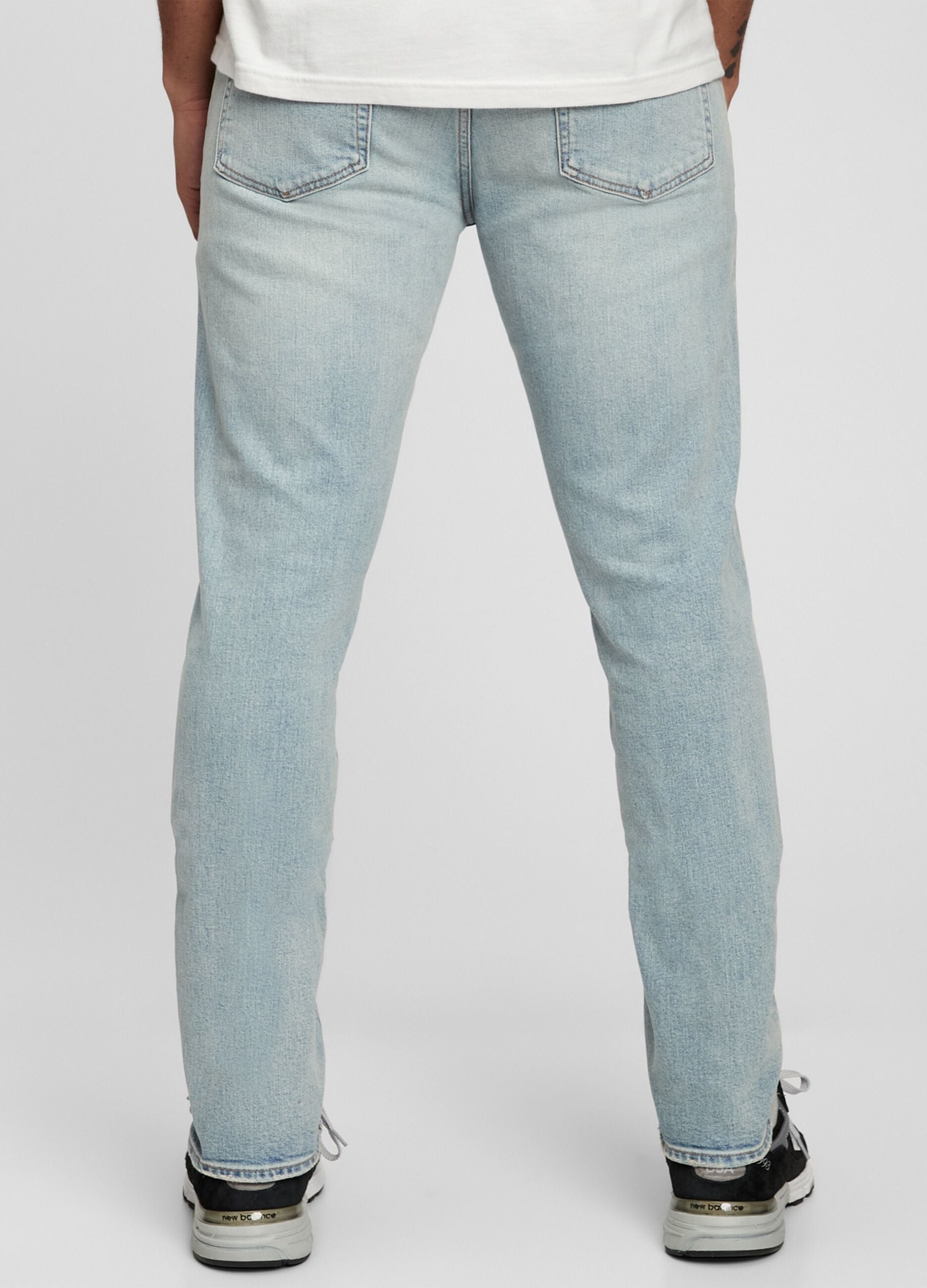 Slim-fit jeans with discolouring