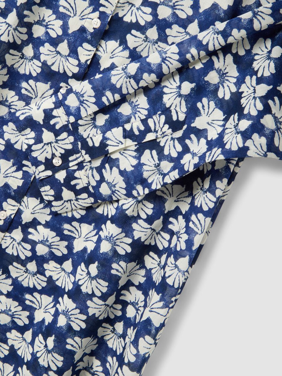 Blue long pure cotton shirt with floral print_5