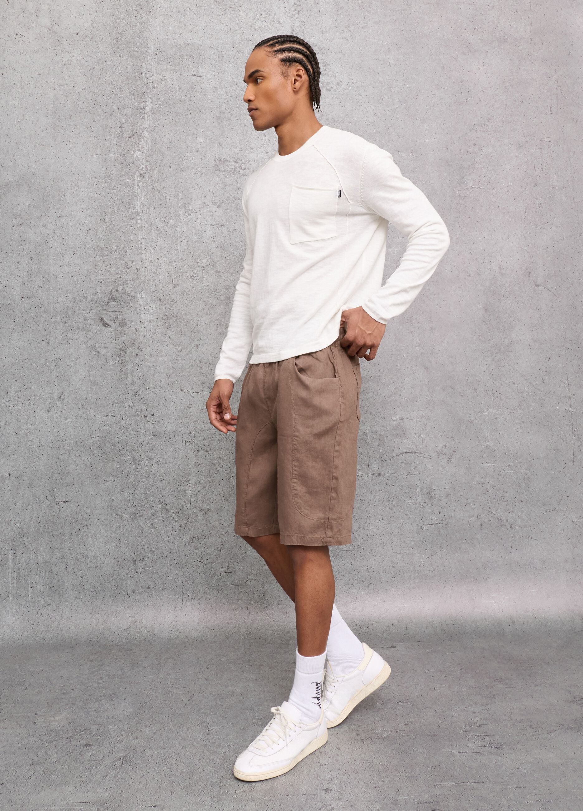 100% Linen Shorts in Mocha