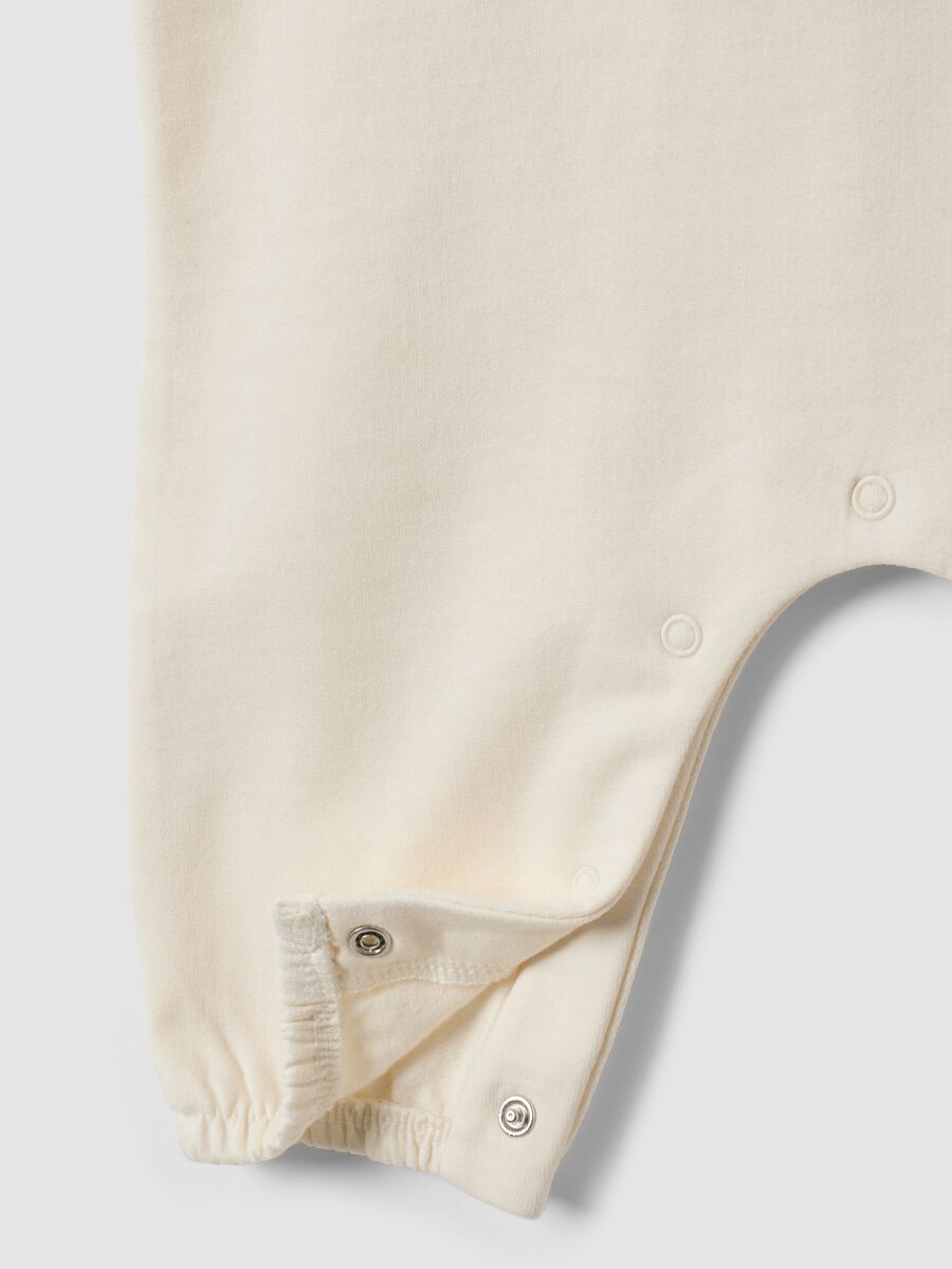 White organic cotton baby sleepsuit with Stitch print_2