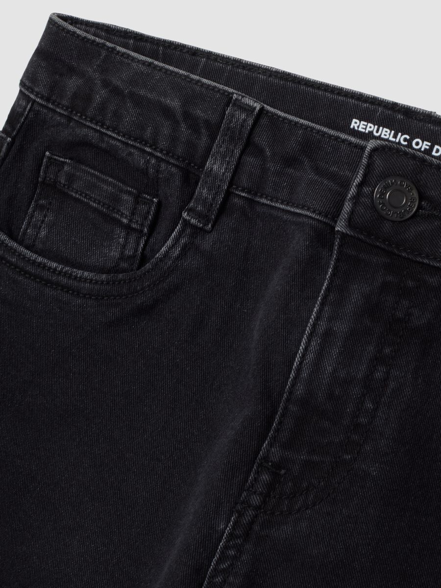 Boys&rsquo; black denim stretch-cotton jeans, regular fit_1
