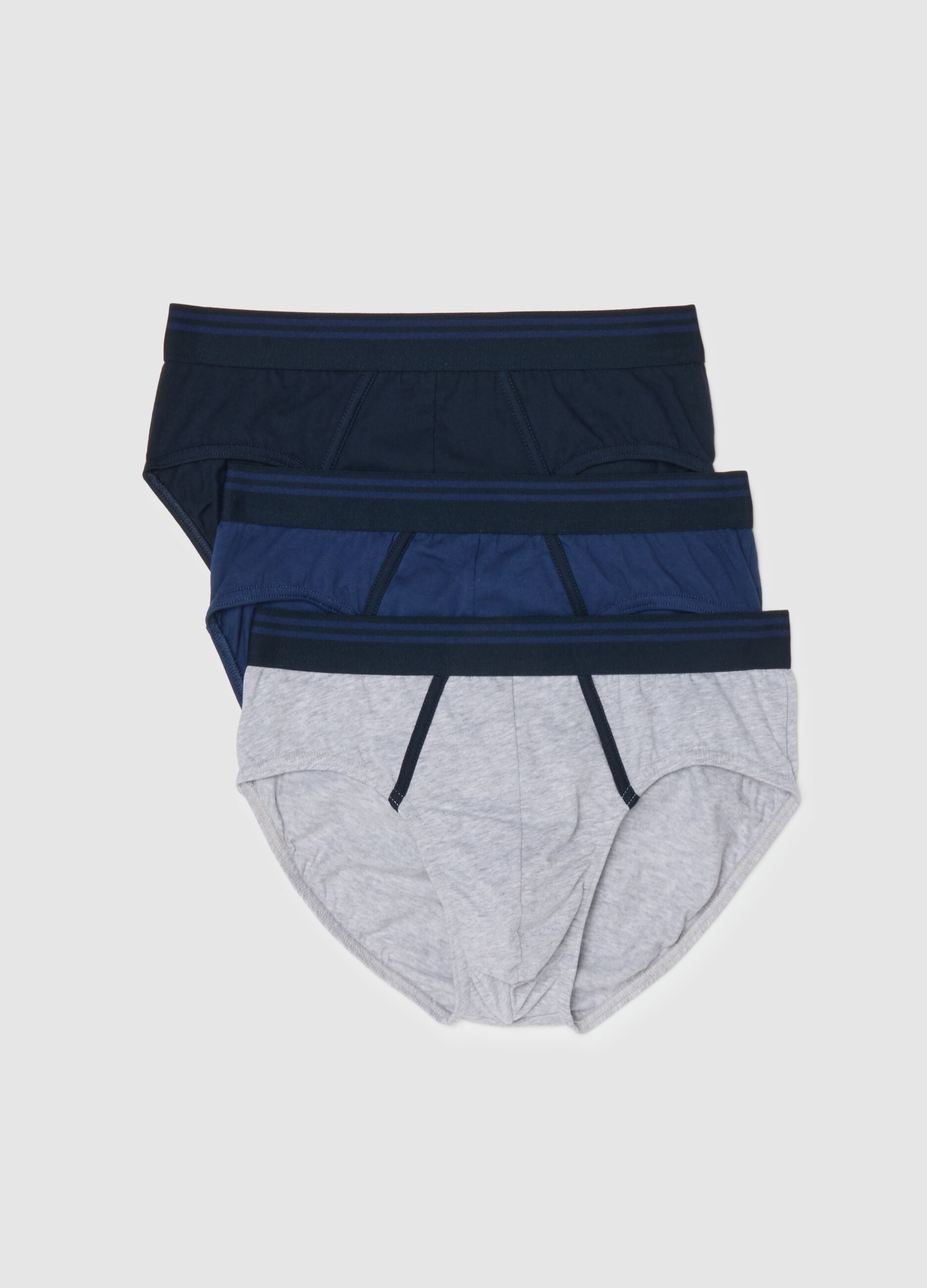 Tripack of regular fit multicolour cotton briefs