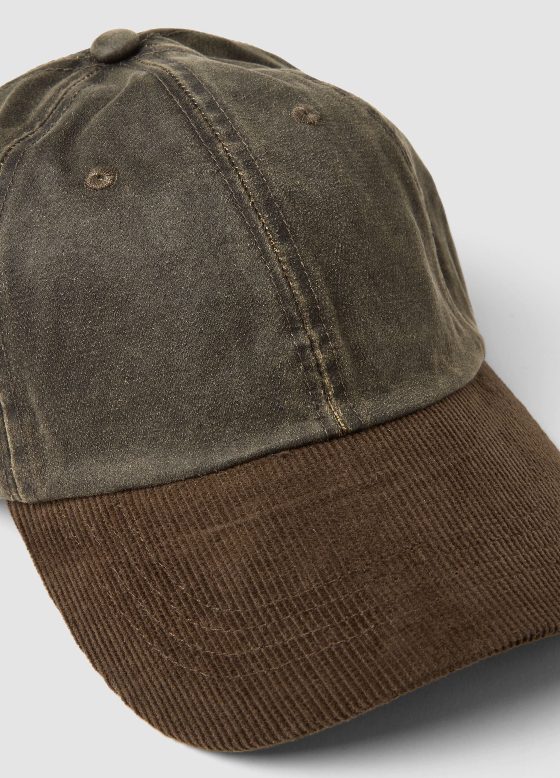 Brown cotton-blend baseball cap